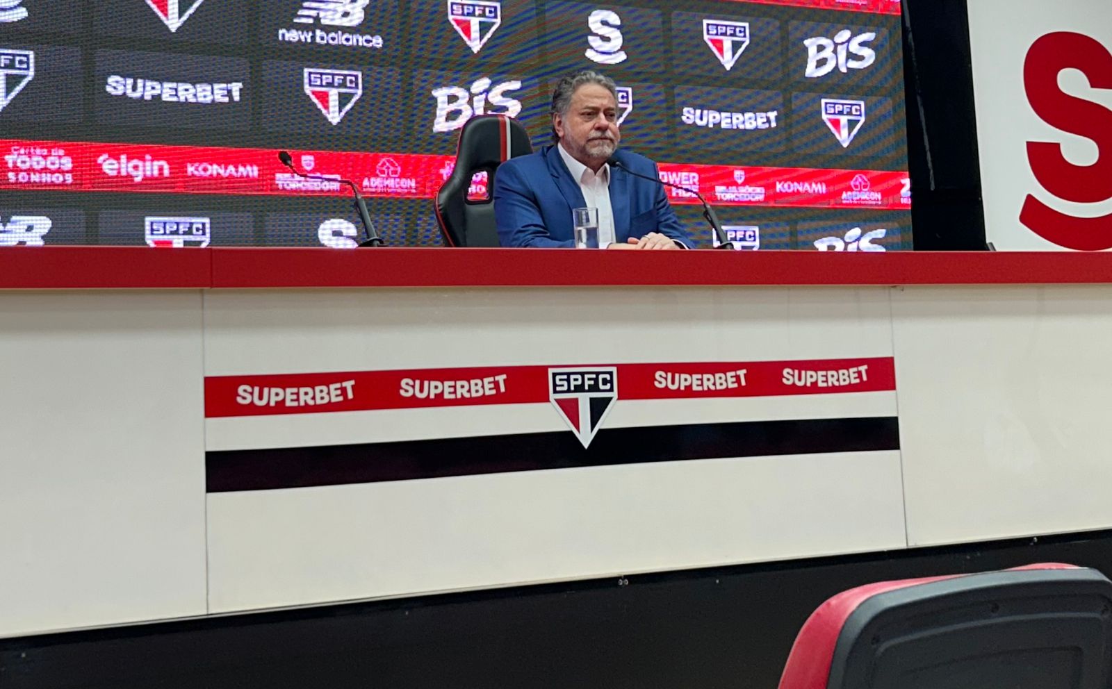 Casares comenta racha político no São Paulo e abre o jogo sobre permanência de Belmonte até fim da gestão