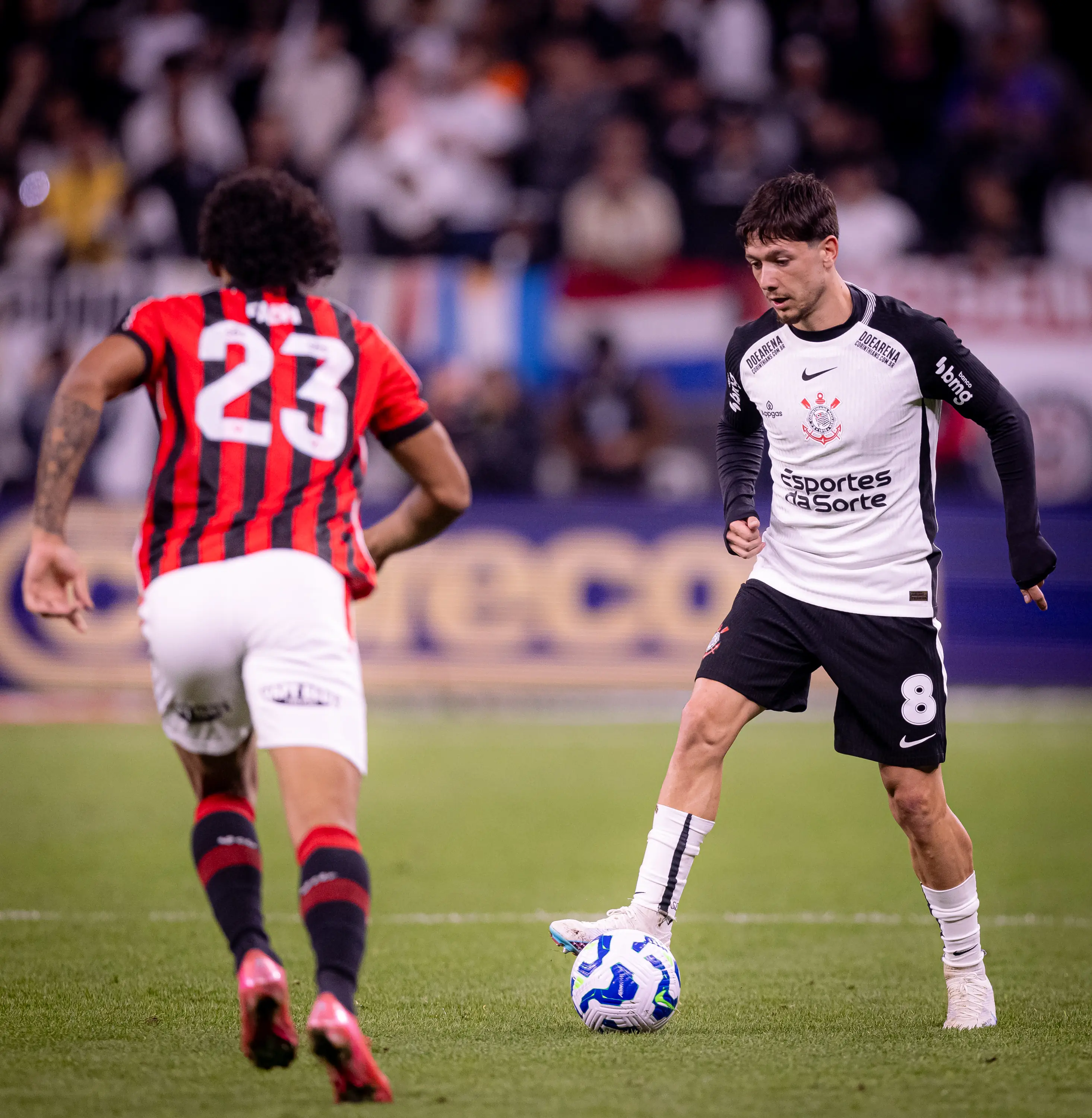 Vitória x Corinthians: onde assistir, estatísticas e escalações