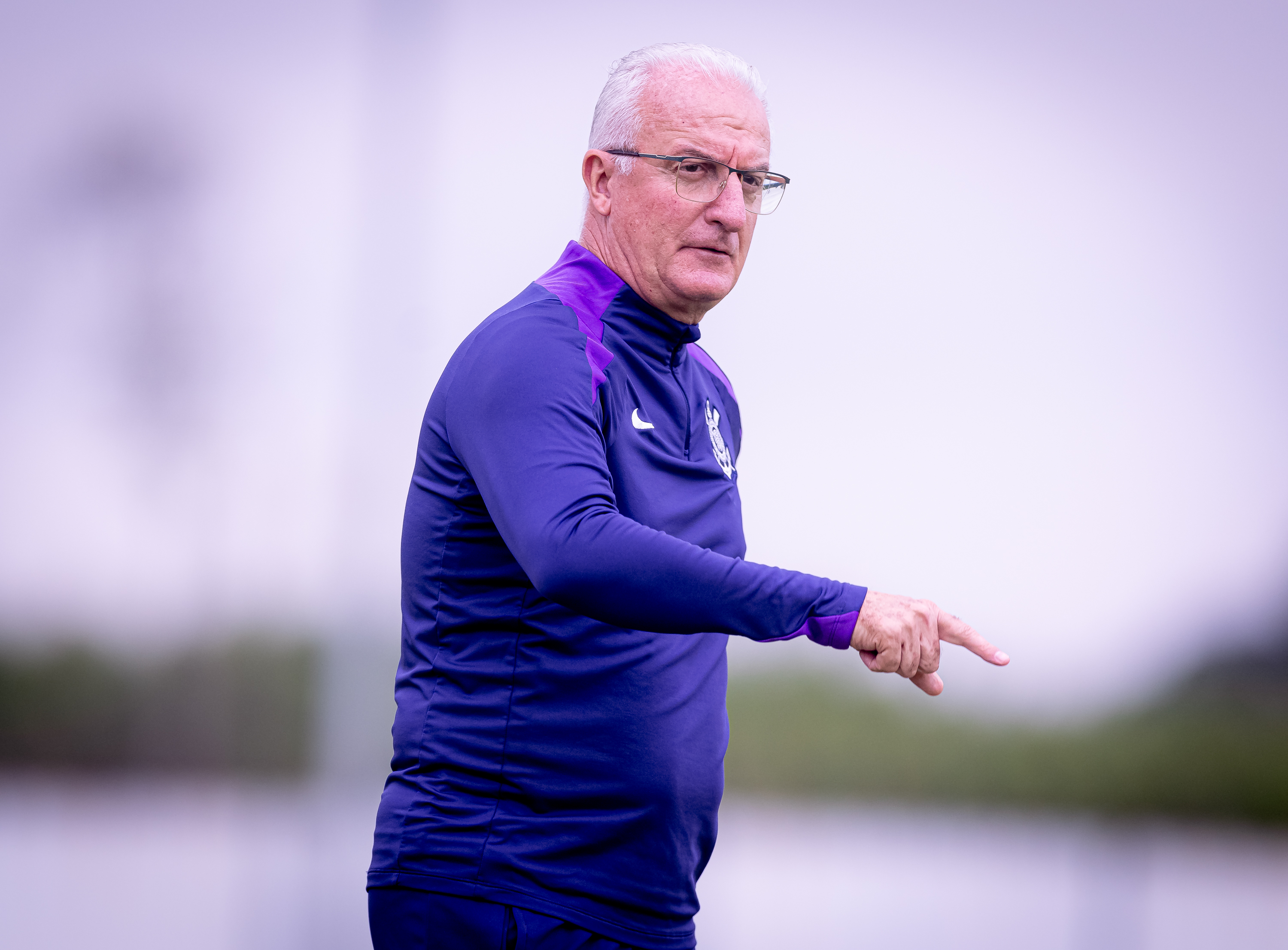 QUAL SUA OPINIÃO? Diretoria do Corinthians avalia o trabalho de Dorival como positivo até o momento!