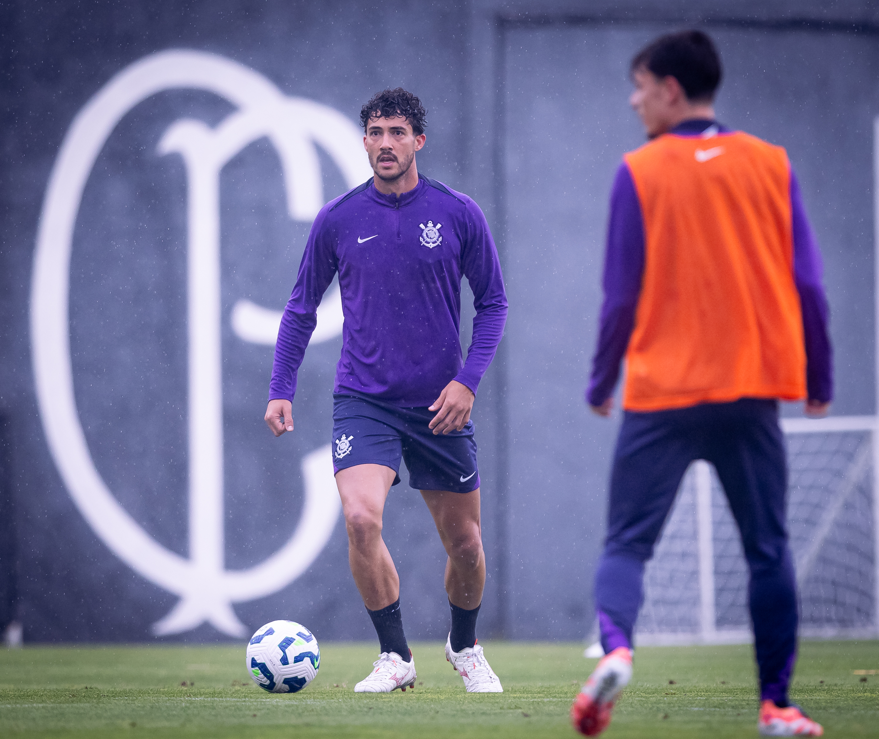 Gustavo Henrique se destaca com a maior sequência como titular no Corinthians