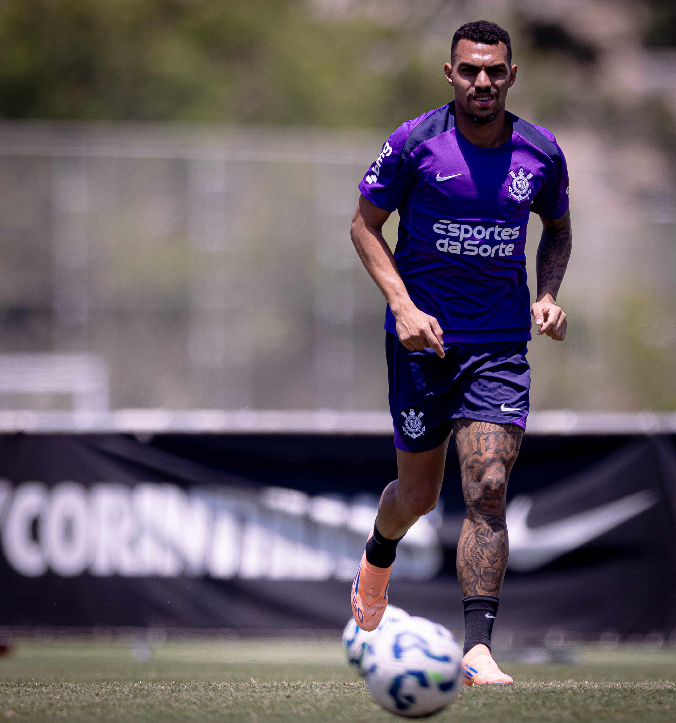 Sem Matheuzinho, quem deve ser o lateral direito do Corinthians contra o Vitória?