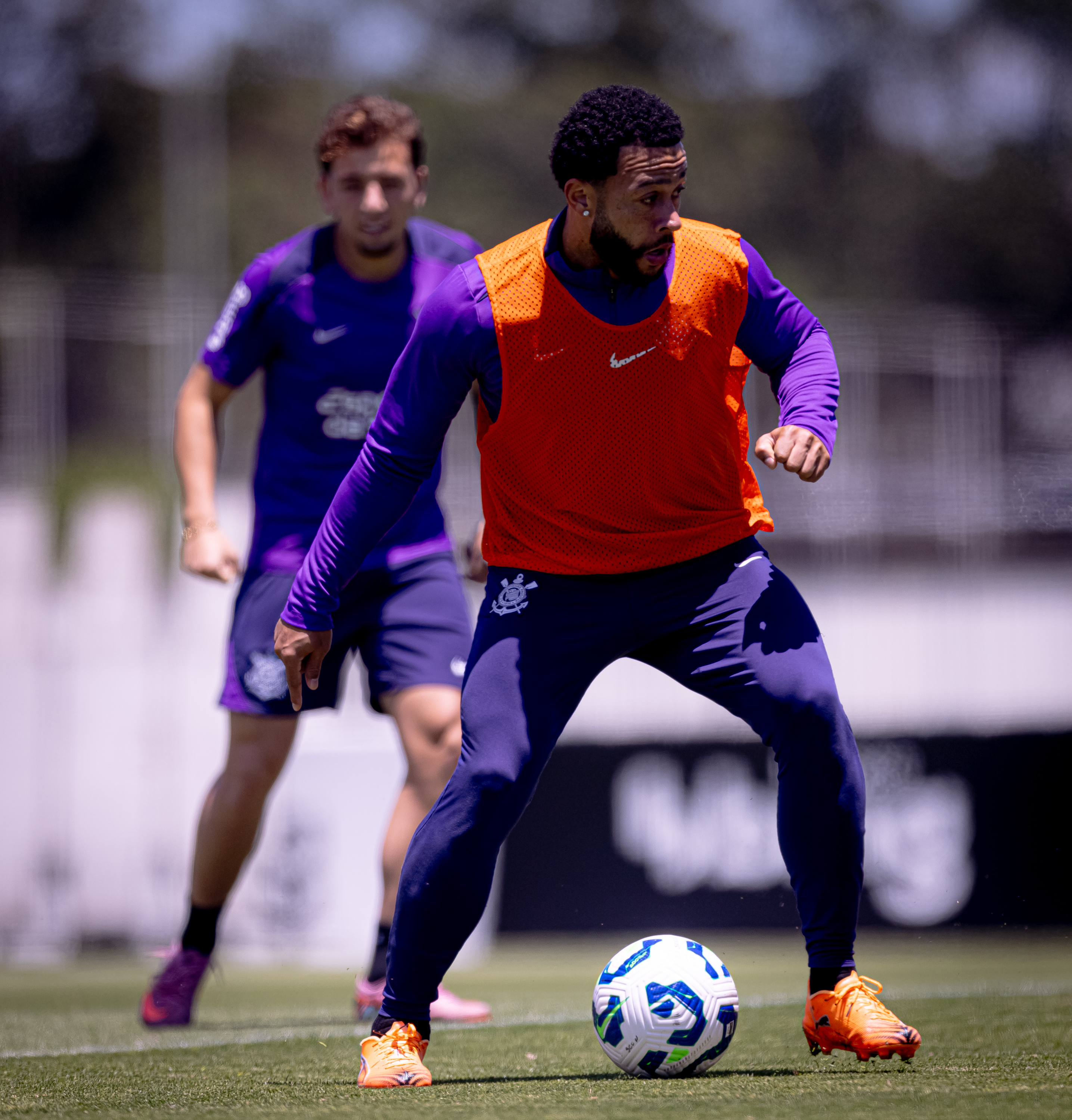 Corinthians confirma reforços, mas goleiro Hugo Souza segue fora de treino no CT