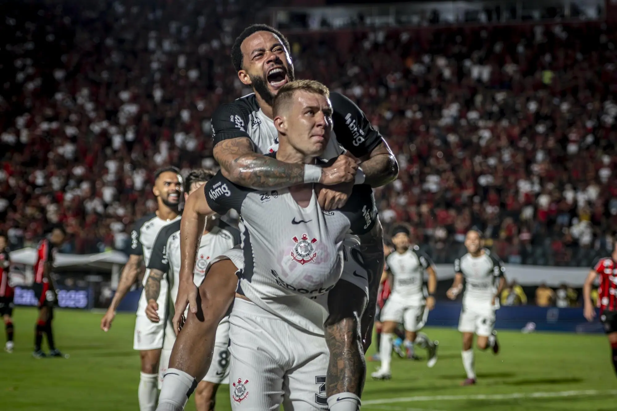 O Timão está escalado!! Confira os onze iniciais do Corinthians para confronto no Brasileirão