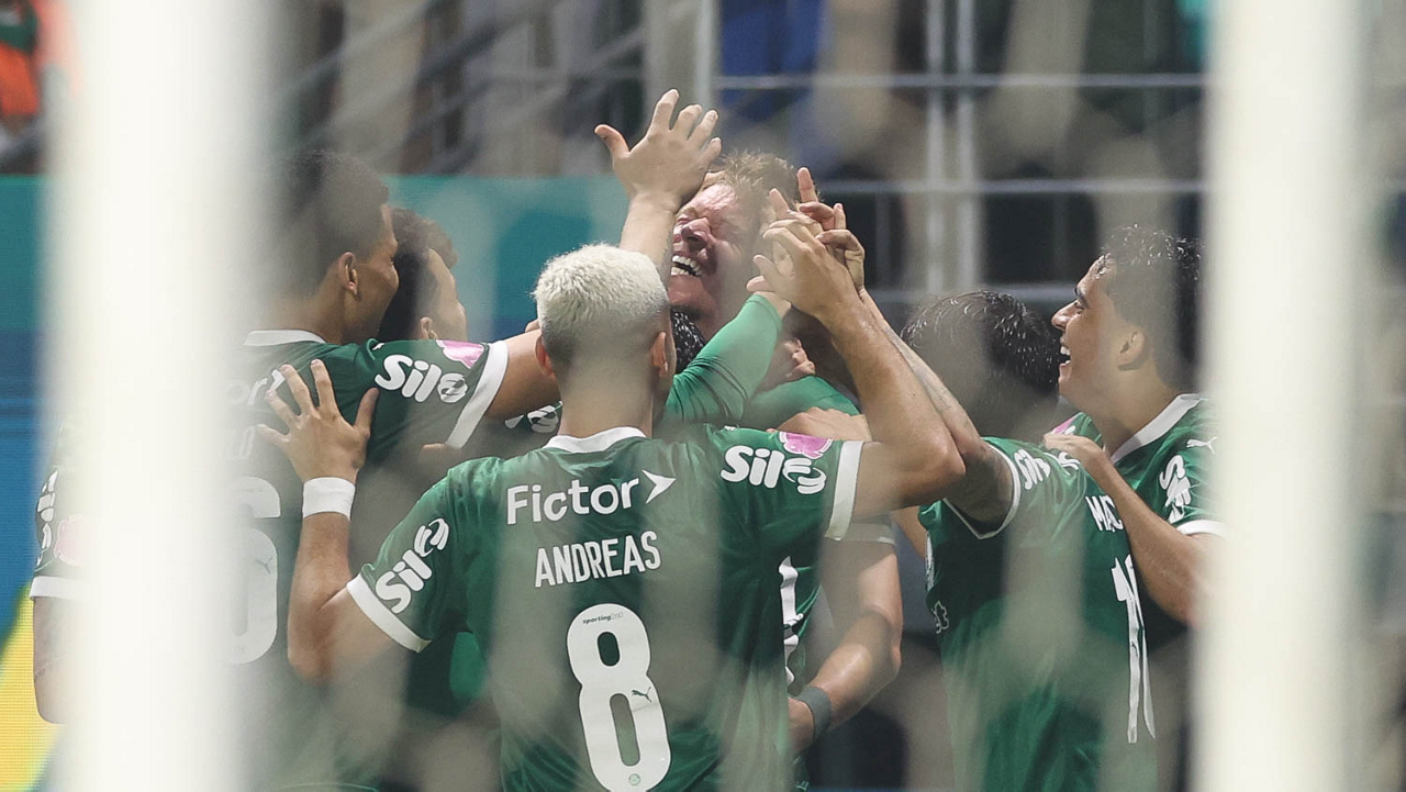 FALA, PROFESSOR! Abel comenta sobre futuro de Bruno Fuchs e elogia atuação contra o Juventude