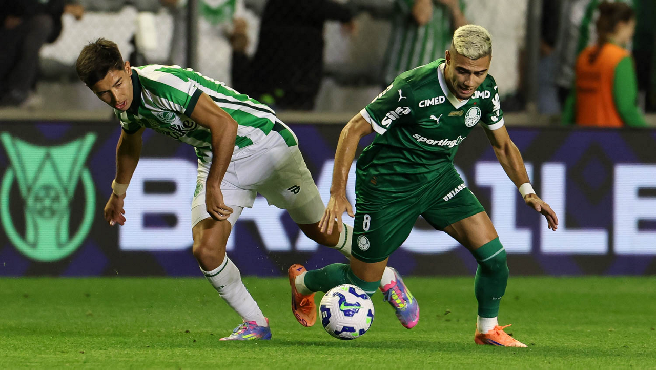 Palmeiras faz contas e se prepara para clássico decisivo antes da final da Libertadores em casa