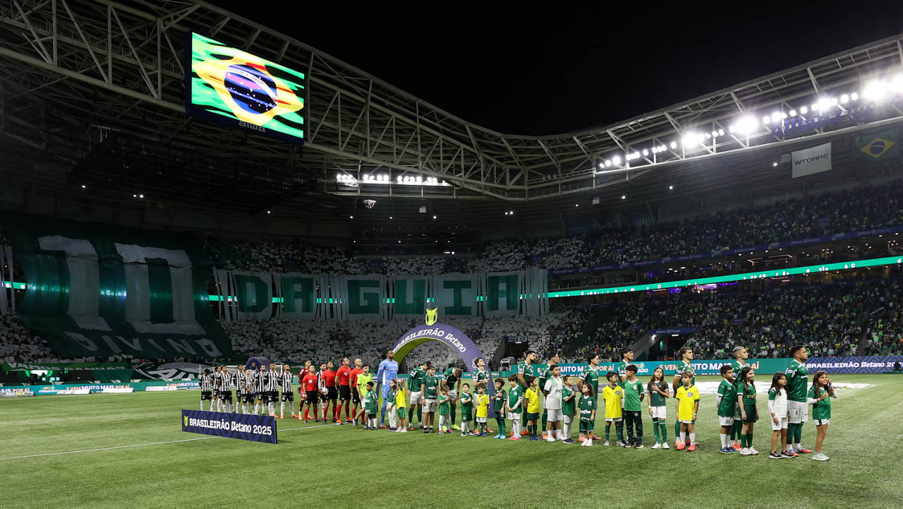 Torcida do Palmeiras provoca Santos em clássico e crava: 