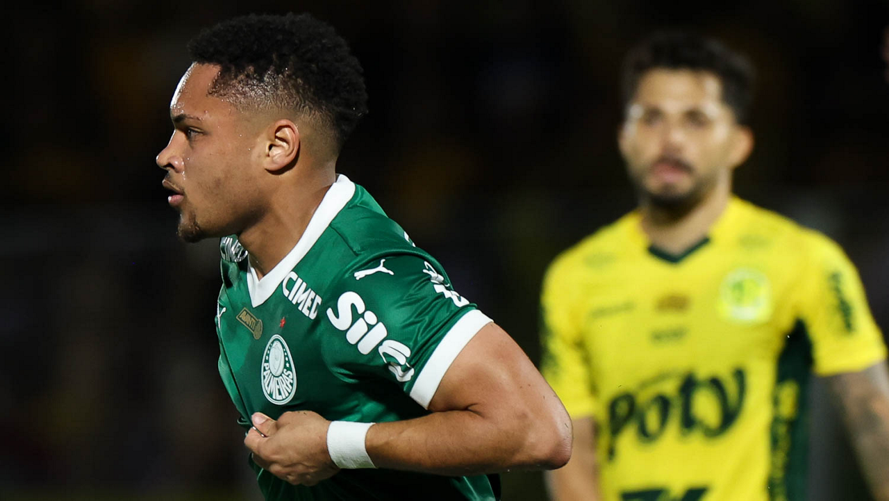 SEM PUNIÇÃO? Vitor Roque escapa de suspensão com multa de R$ 80 mil.