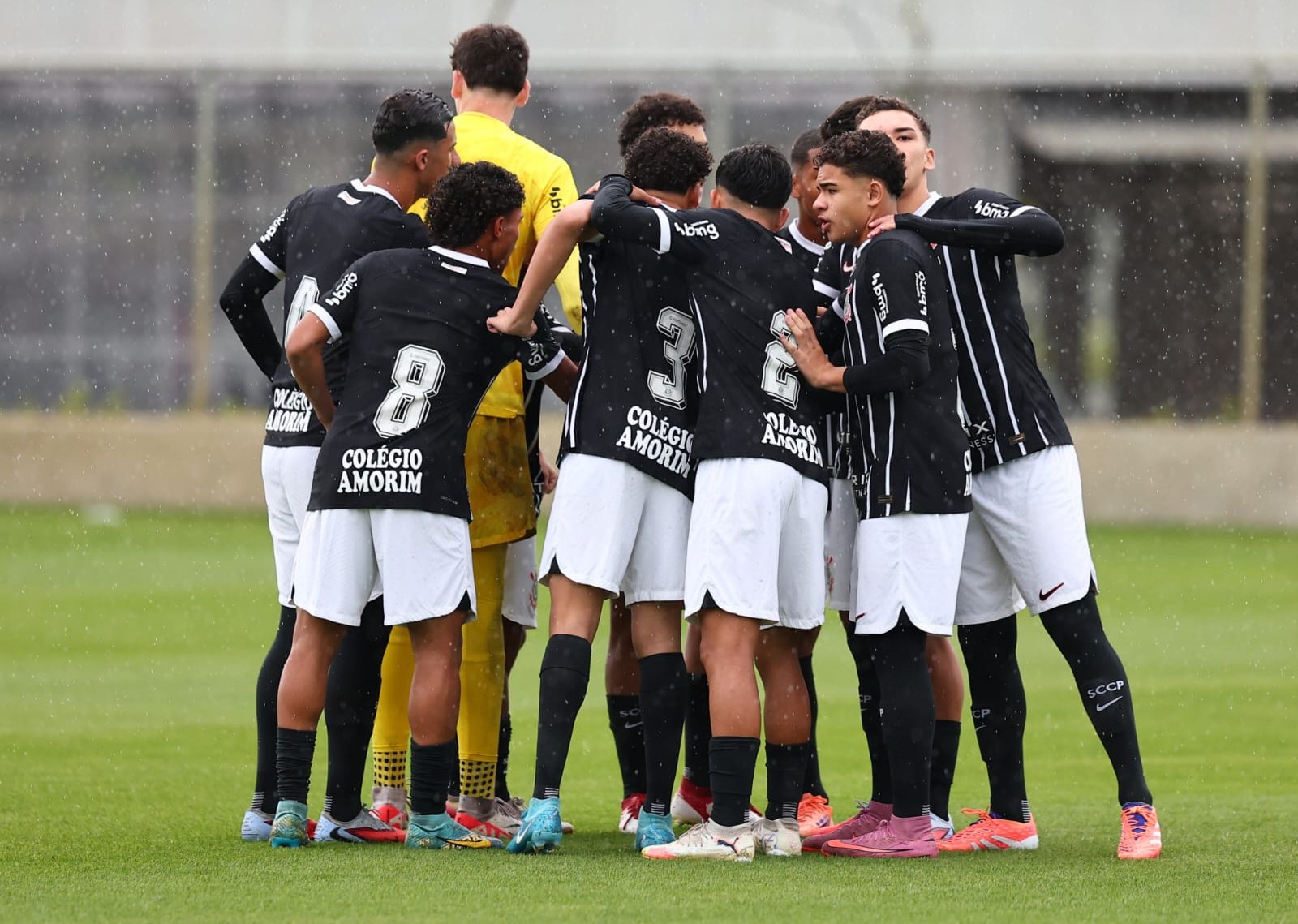 Corinthians enfrenta queda na semifinal do Paulista sub-15 após derrota amarga para o Bragantino