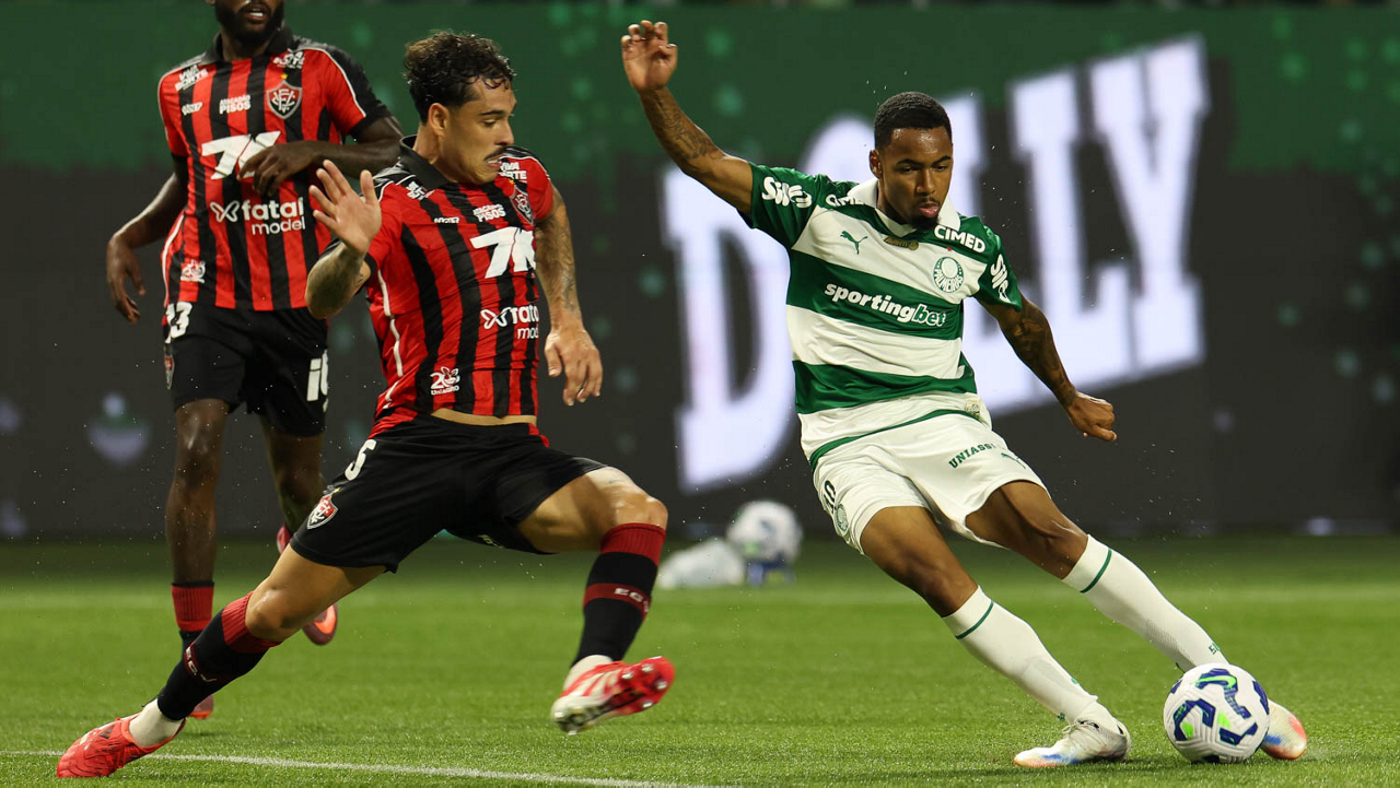 Palmeiras não brilha e cede pontos preciosos, mas ainda mantém esperanças no Brasileirão