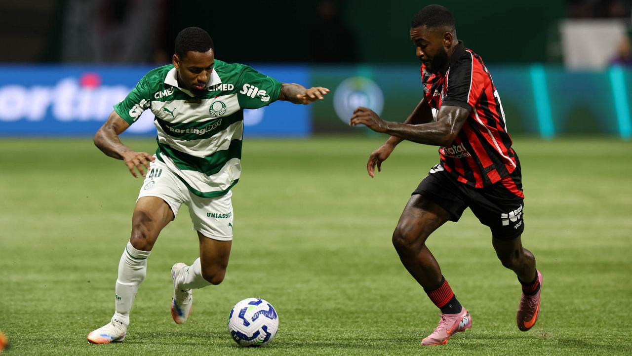 Abel reclama de atitude do time após 0 a 0 e mantém pressão na briga pelo título