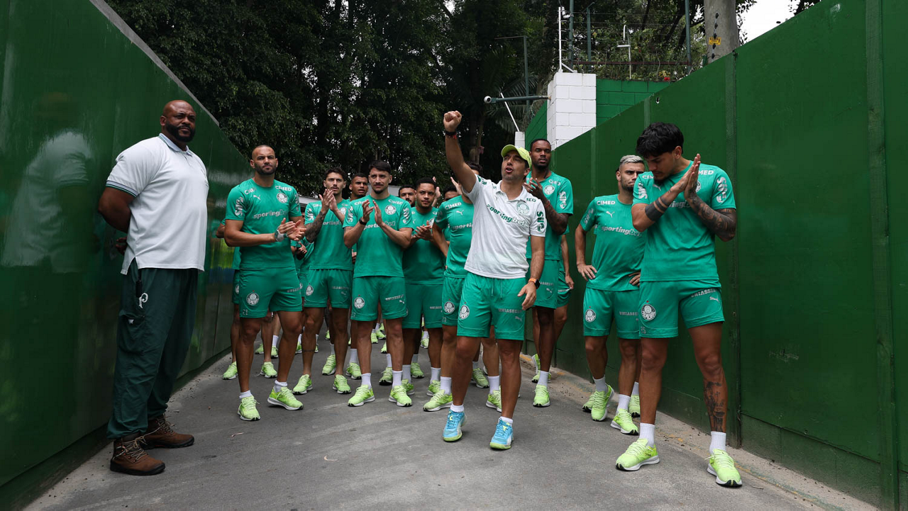 Torcedores em peso apoiam o Palmeiras: veja as melhores imagens do treino deste domingo