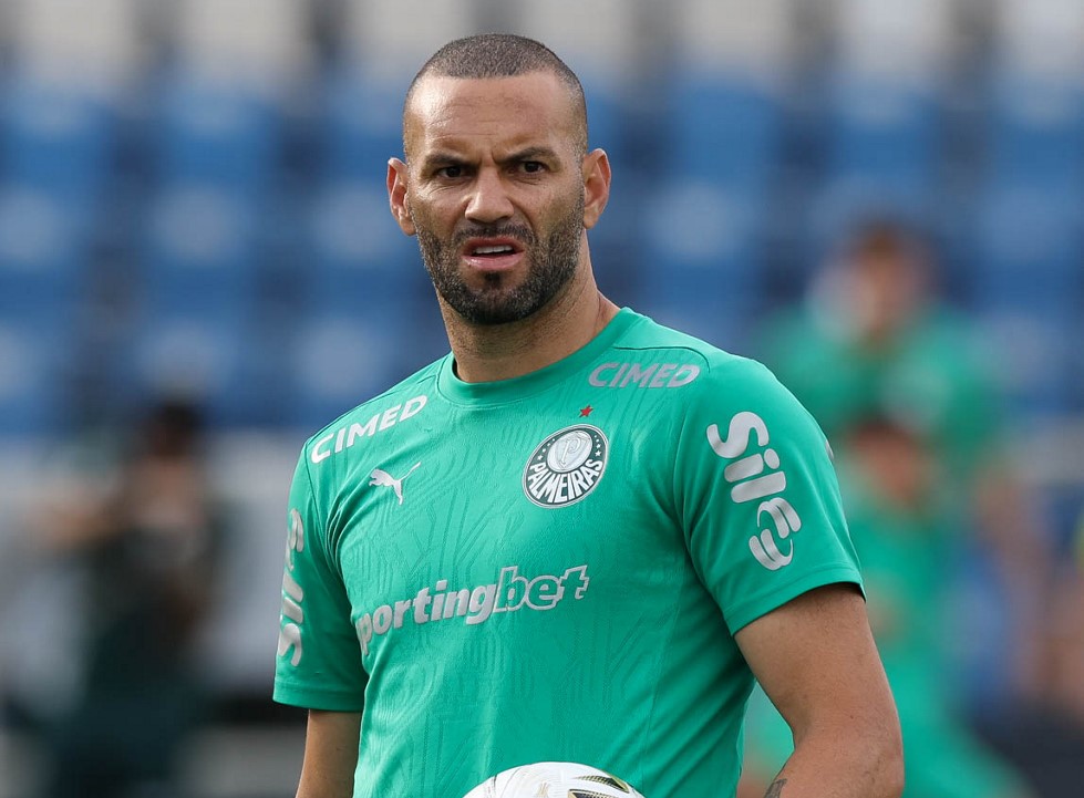 Weverton despista sobre retorno ao Palmeiras; final da Libertadores segue incerta nos bastidores
