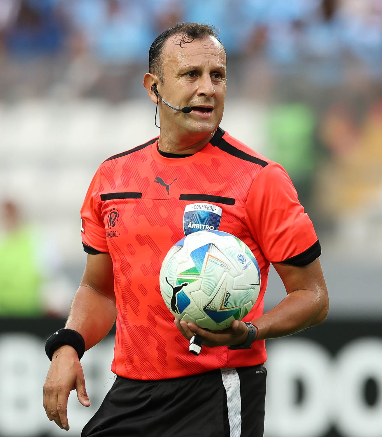 Polêmica na escolha dos árbitros? Conmebol define arbitragem para final da Libertadores