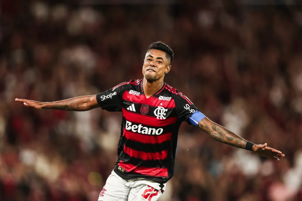 Bruno Henrique admite desatenção, mas elogia a vitória do Flamengo sobre o Santos no Maracanã