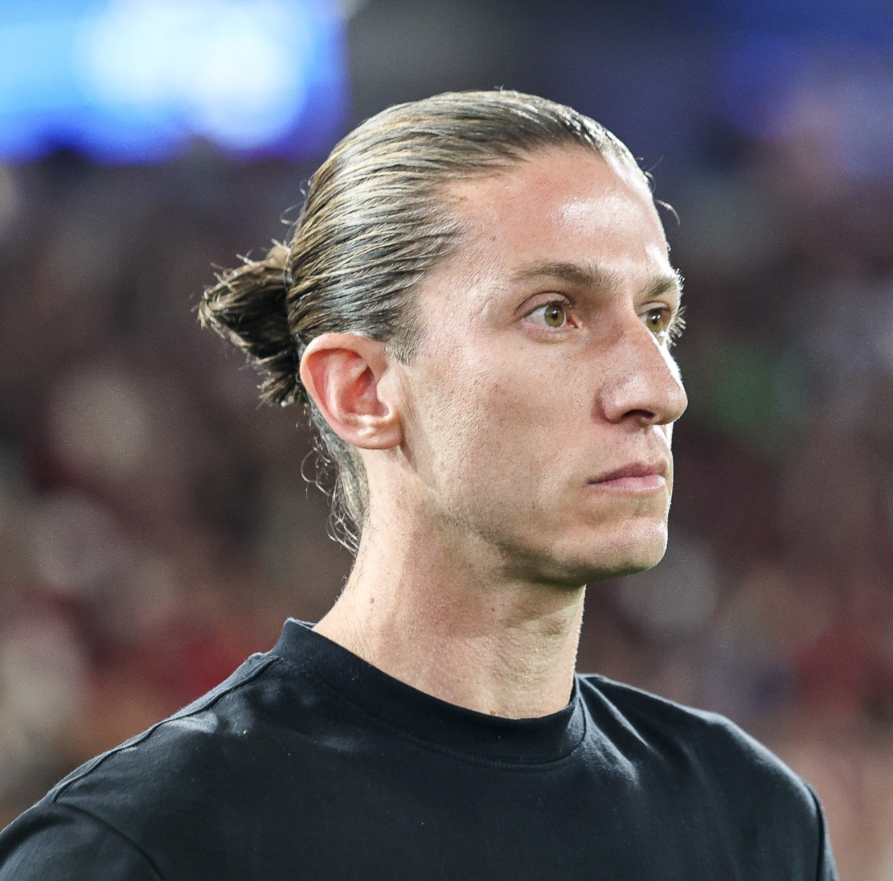 Filipe Luís defende João Victor, mas não escapa das críticas após atuação decepcionante no Fla-Flu