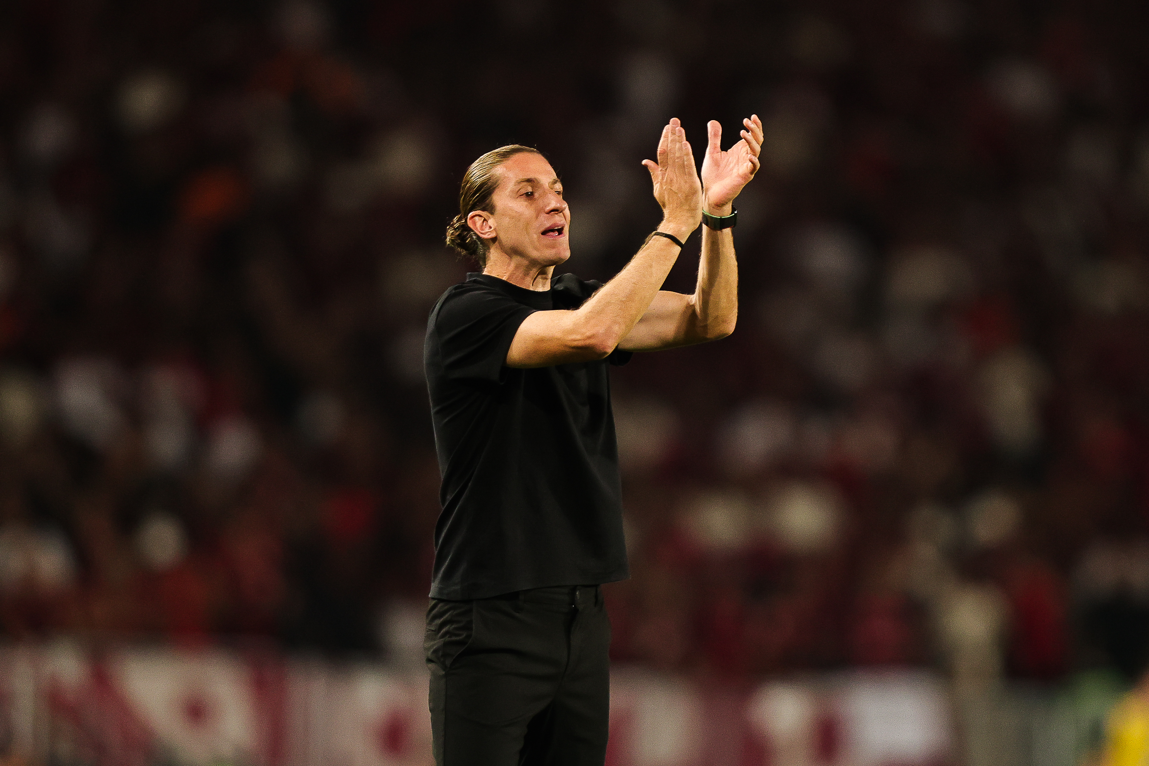 Filipe Luis dispara: Encaminhar o Brasileiro é crucial para garantir vaga na Libertadores