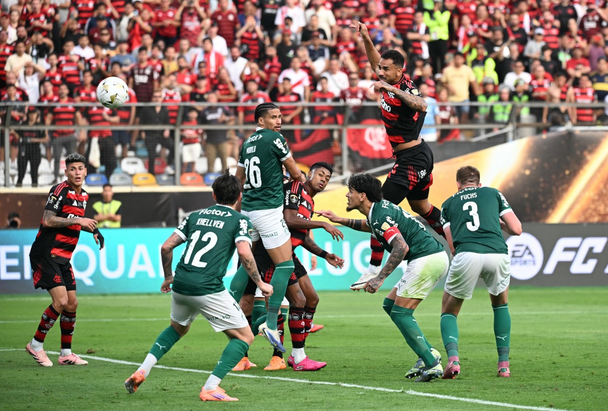 Flamengo reage com garra e vence o Palmeiras em duelo emocionante pela Libertadores