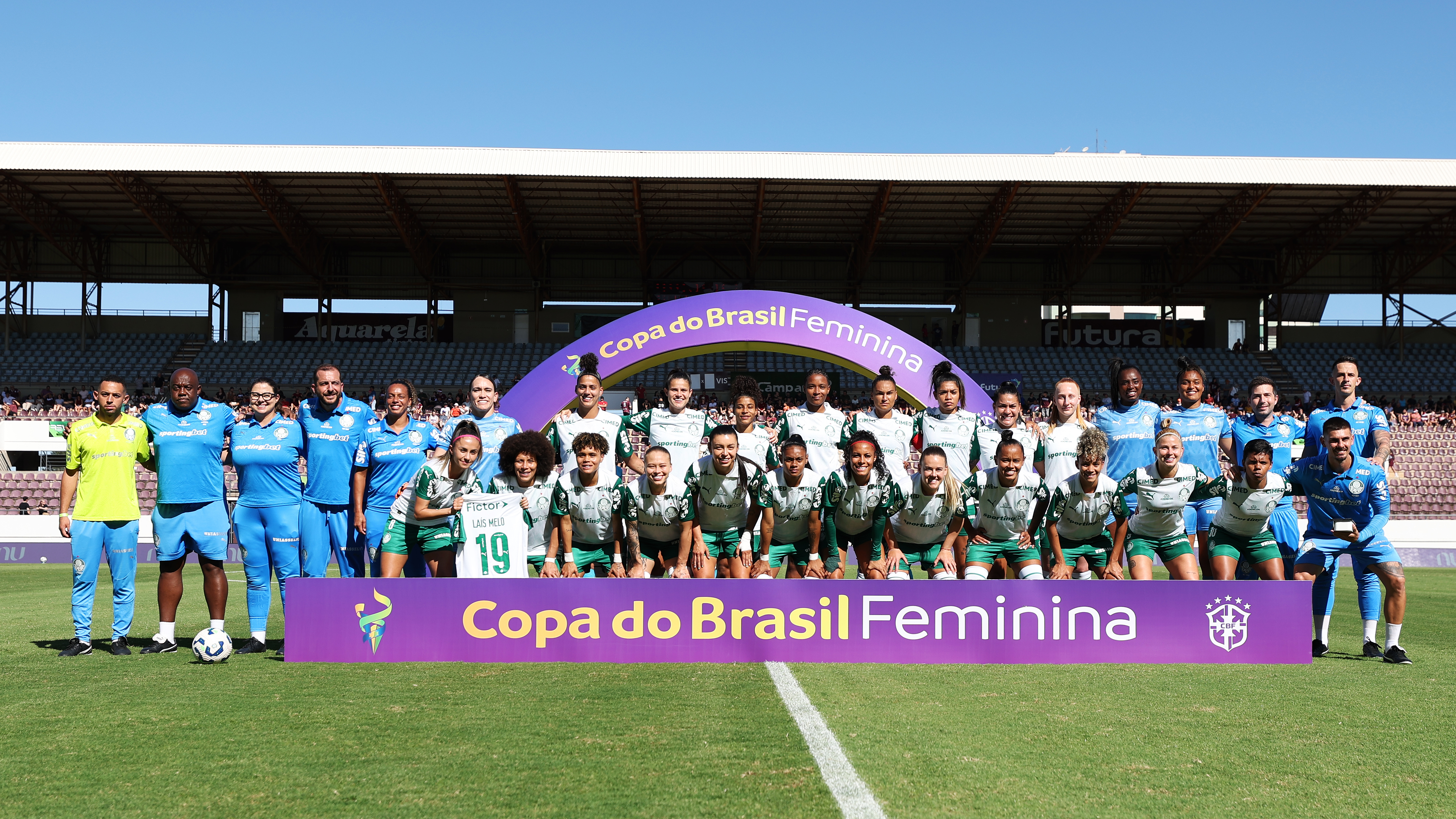 É Campeão: Palmeiras goleia e conquista título inédito na Copa do Brasil Feminina