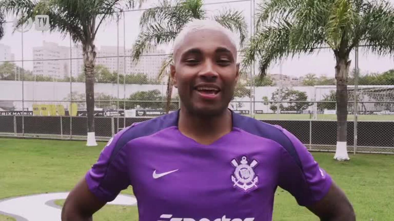 Vitinho reage à volta de lesão e revela metas ousadas para o Corinthians na reta final da temporada