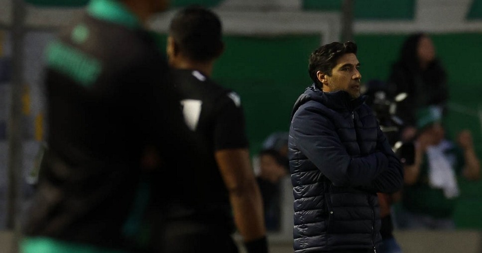 Abel elogia evolução do Palmeiras e destaca força do elenco: 