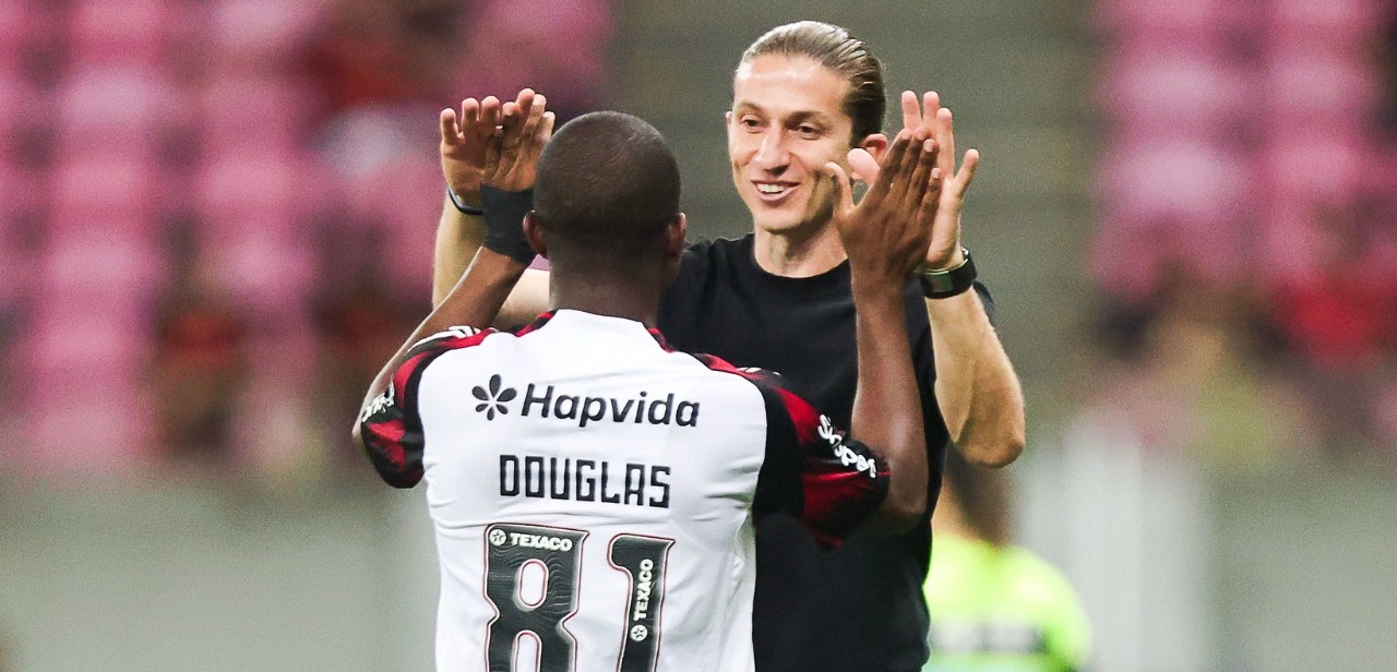 Douglas brilha na estreia, celebra gol e projeta futuro promissor no Flamengo