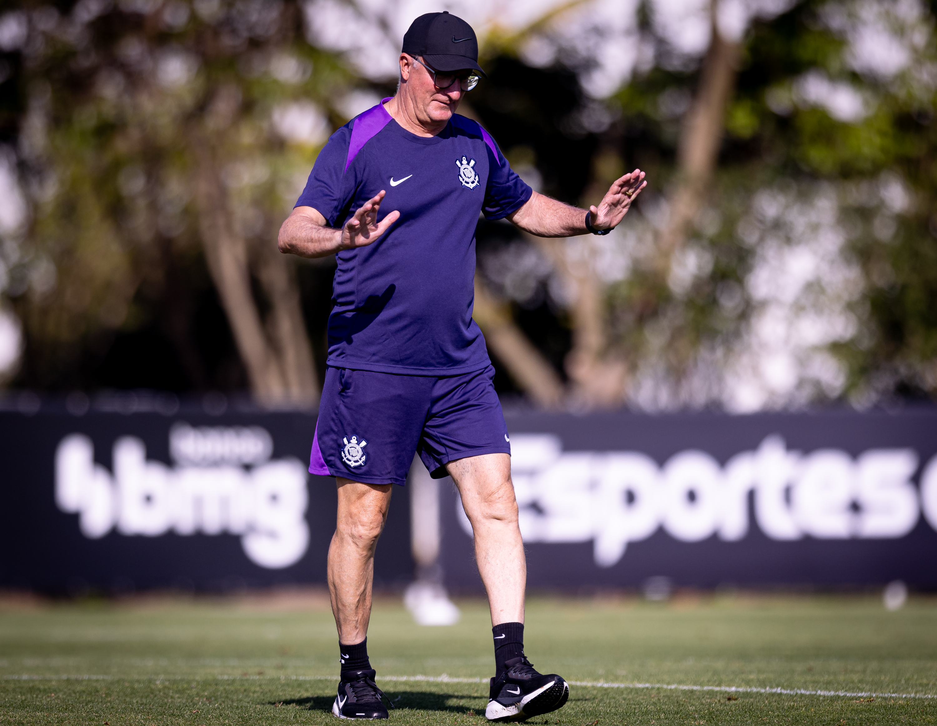 Corinthians se prepara para o Majestoso após folga, mas impasse com a torcida persiste nos bastidores