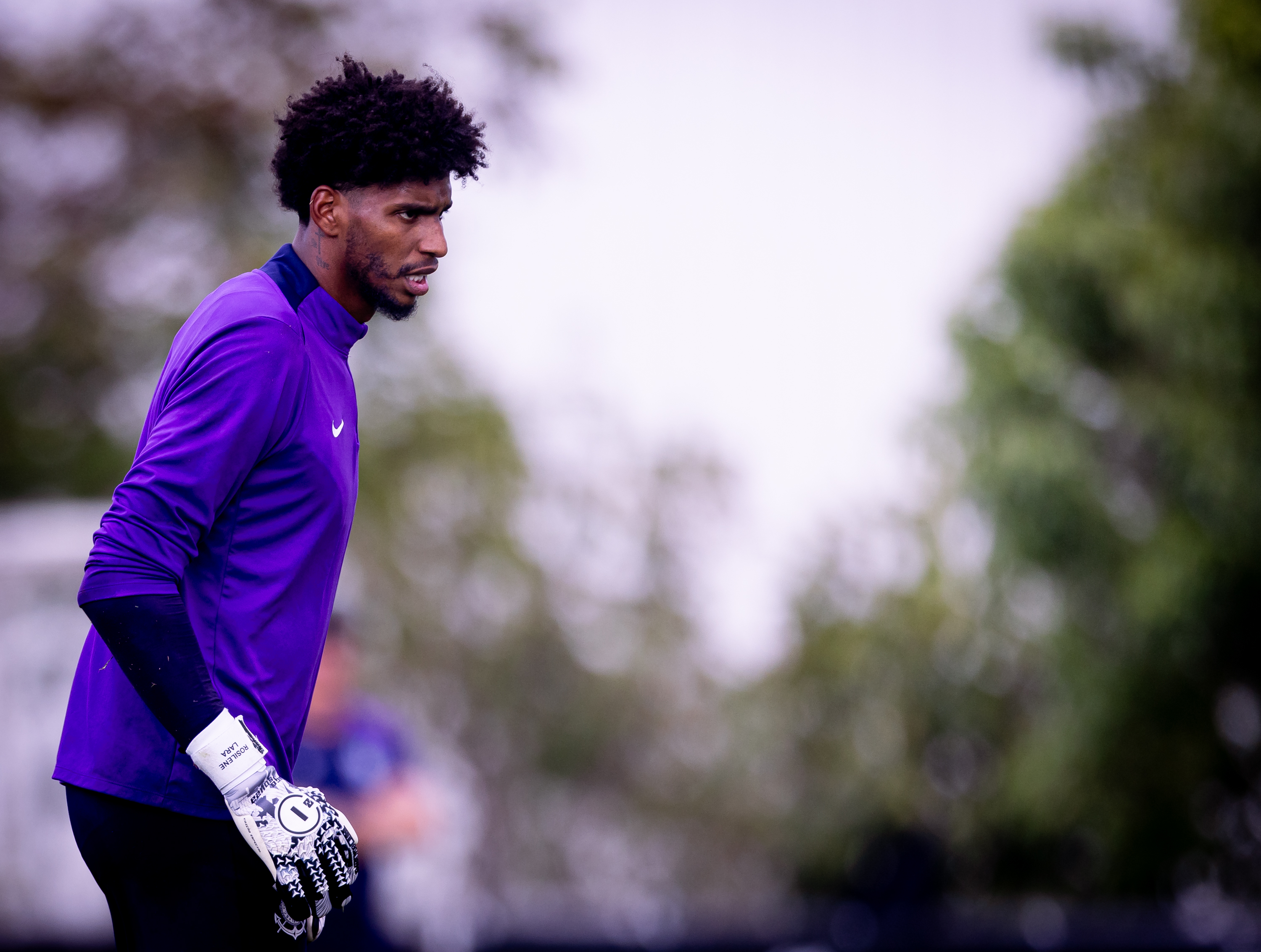 Fora do próximo jogo: Lesionado, Hugo Souza vira desfalque e Corinthians mantém Longo no gol