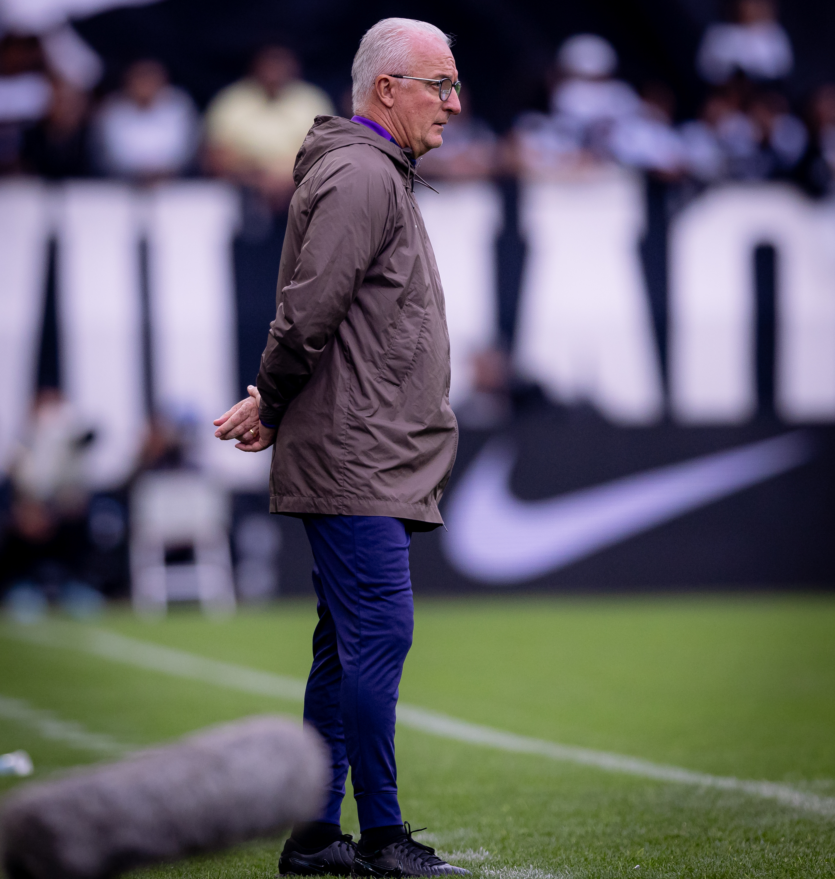 Fala, professor! Dorival comemora elenco completo e elogia equilíbrio do Corinthians no Brasileirão