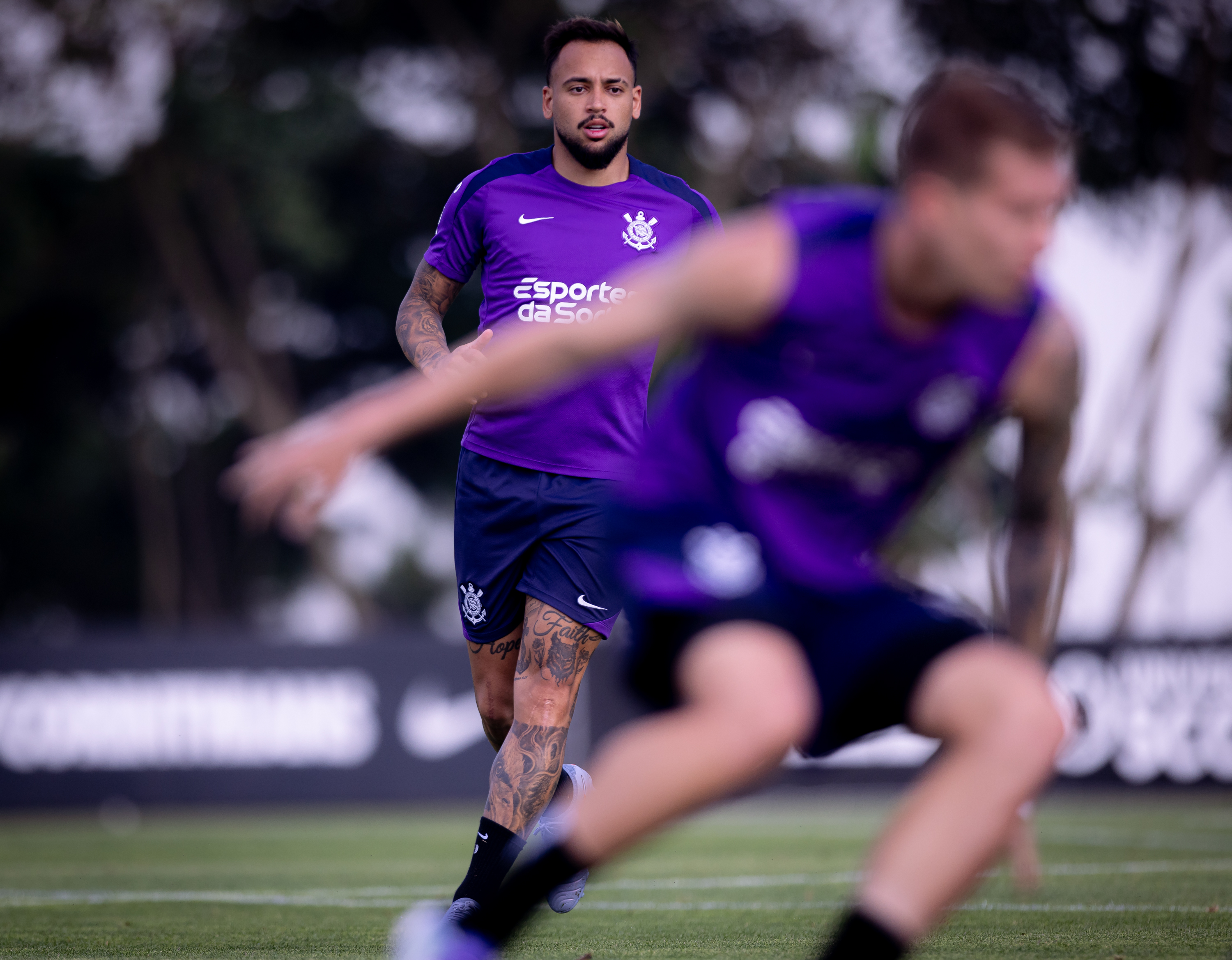 Maycon desafia o Bragantino e destaca o ótimo momento do Corinthians em busca de vitórias