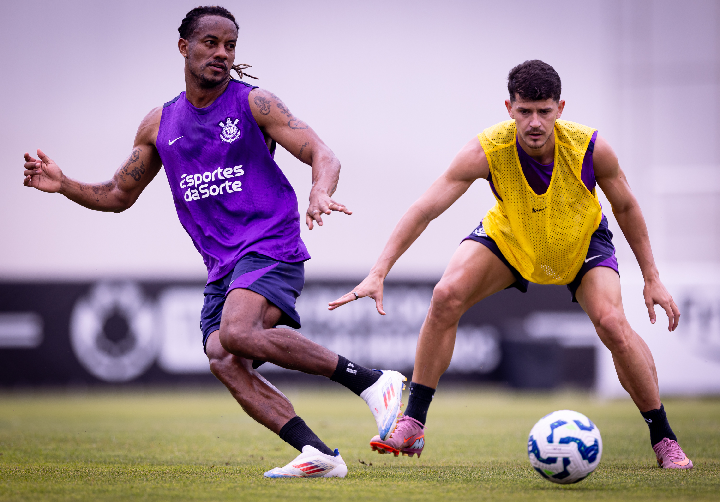 Corinthians intensifica preparação: veja os melhores momentos do treino matutino desta quinta-feira