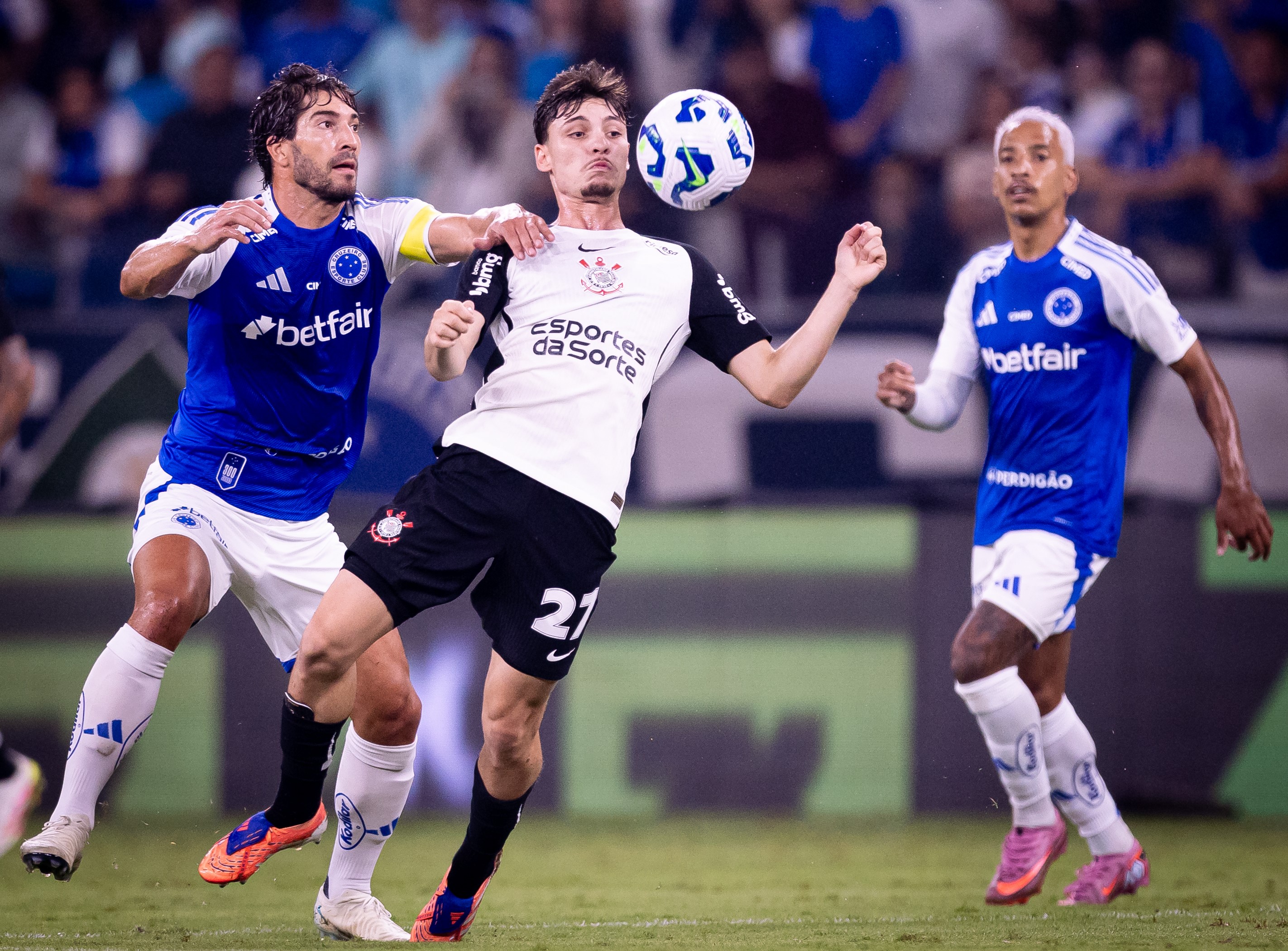 Corinthians e Cruzeiro fecham acordo e definem ingressos para a semifinal da Copa do Brasil