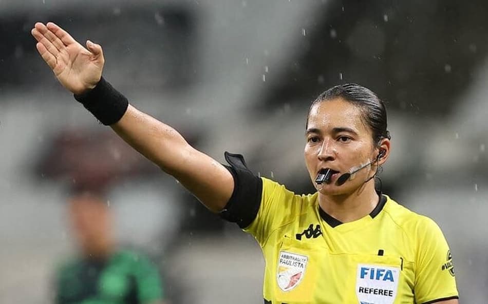 CBF divulga áudios do VAR de lances polêmicos em Bragantino x Corinthians