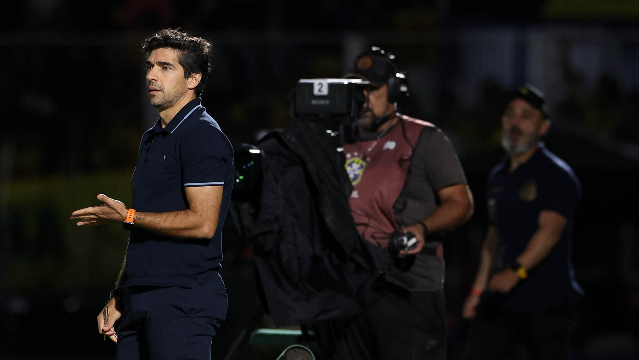 Palmeiras ganha folgas e se prepara com foco para duelo crucial contra o Santos na Data FIFA