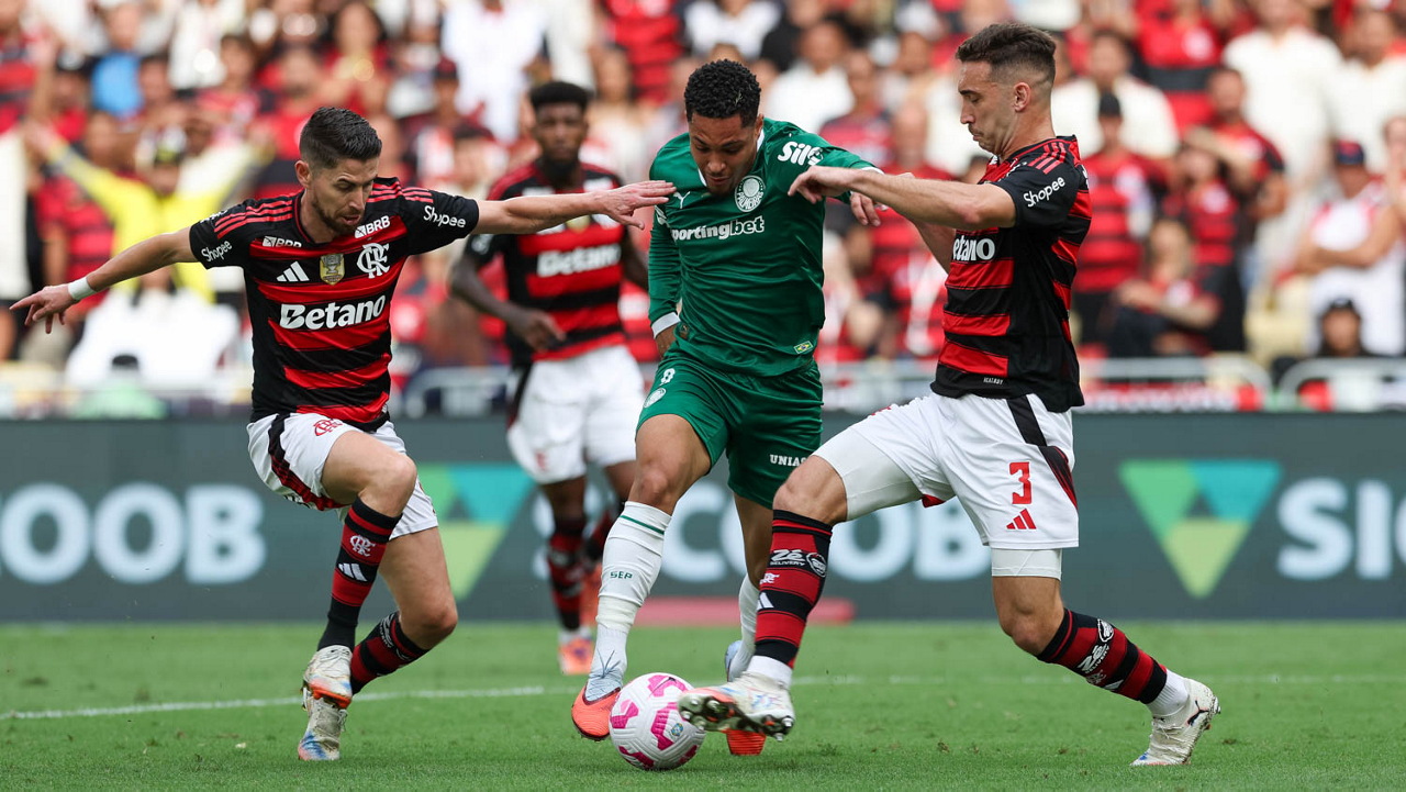 Palmeiras x Flamengo: onde assistir à final da Libertadores e os detalhes das escalações envolvidas