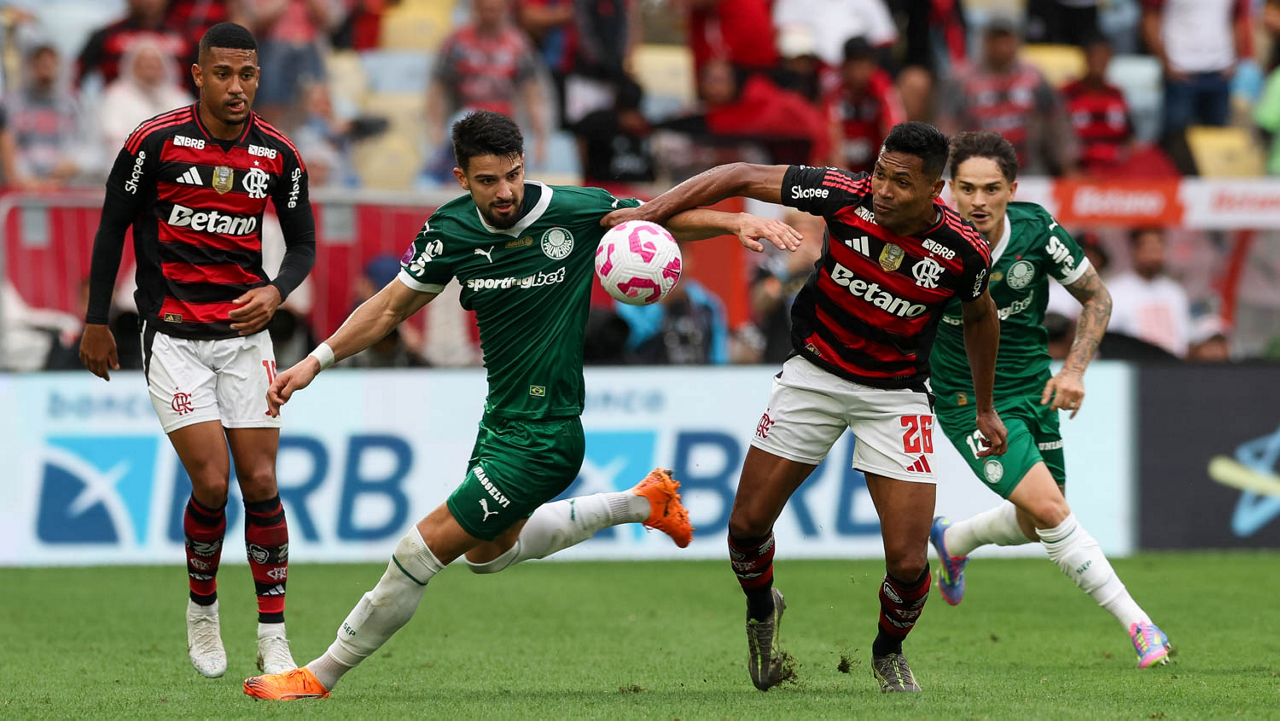 Palmeiras e Flamengo se enfrentam na Libertadores 2025; saiba onde assistir ao vivo a essa decisão emocionante