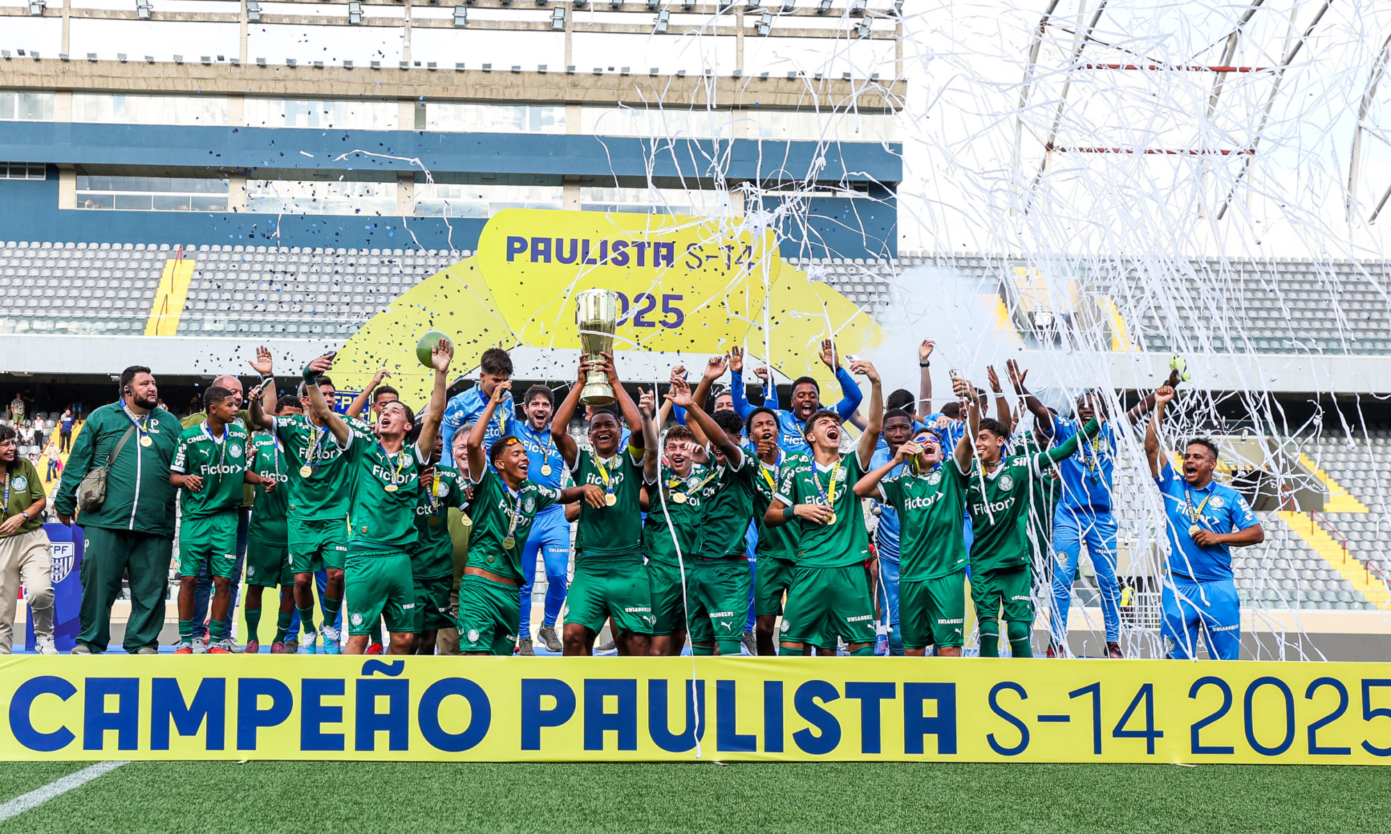 Palmeiras supera o São Paulo e conquista o título do Paulista sub-14 em emocionante partida