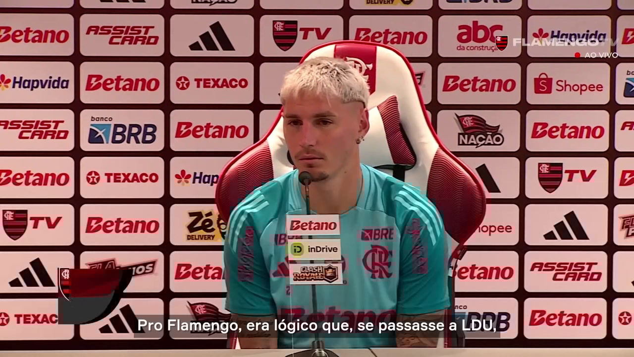 Varela dispara: Flamengo tem pendências com o Palmeiras na Libertadores, revela em coletiva