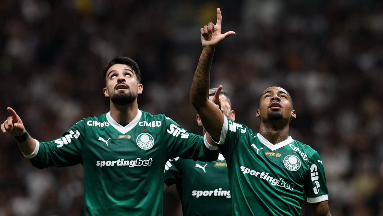Palmeiras brilha em campo e jogadores têm atuações destacadas após vitória sobre o Atlético-MG