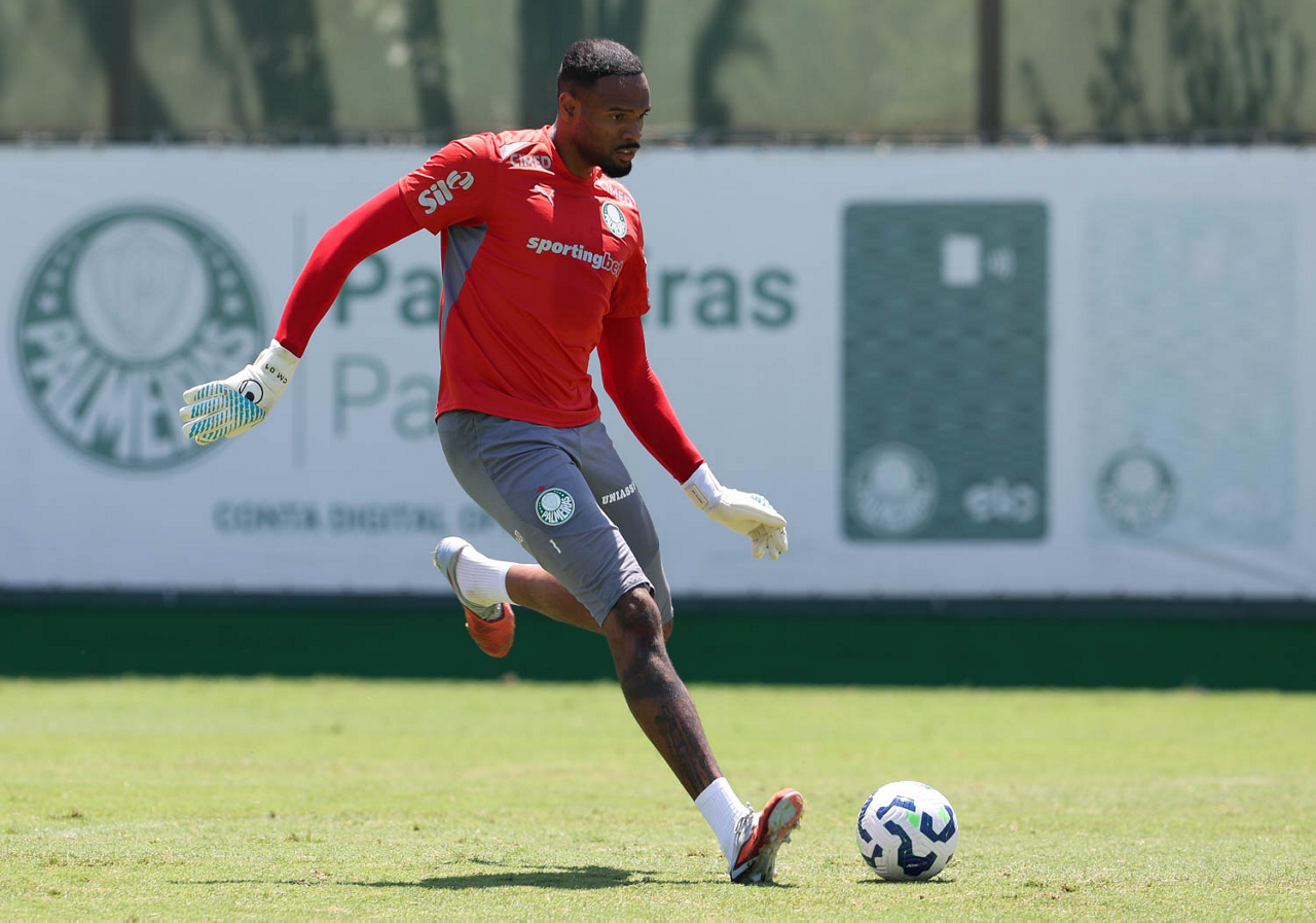 Carlos Miguel avalia 2025 no Palmeiras e projeta 2026 com alerta para calendário