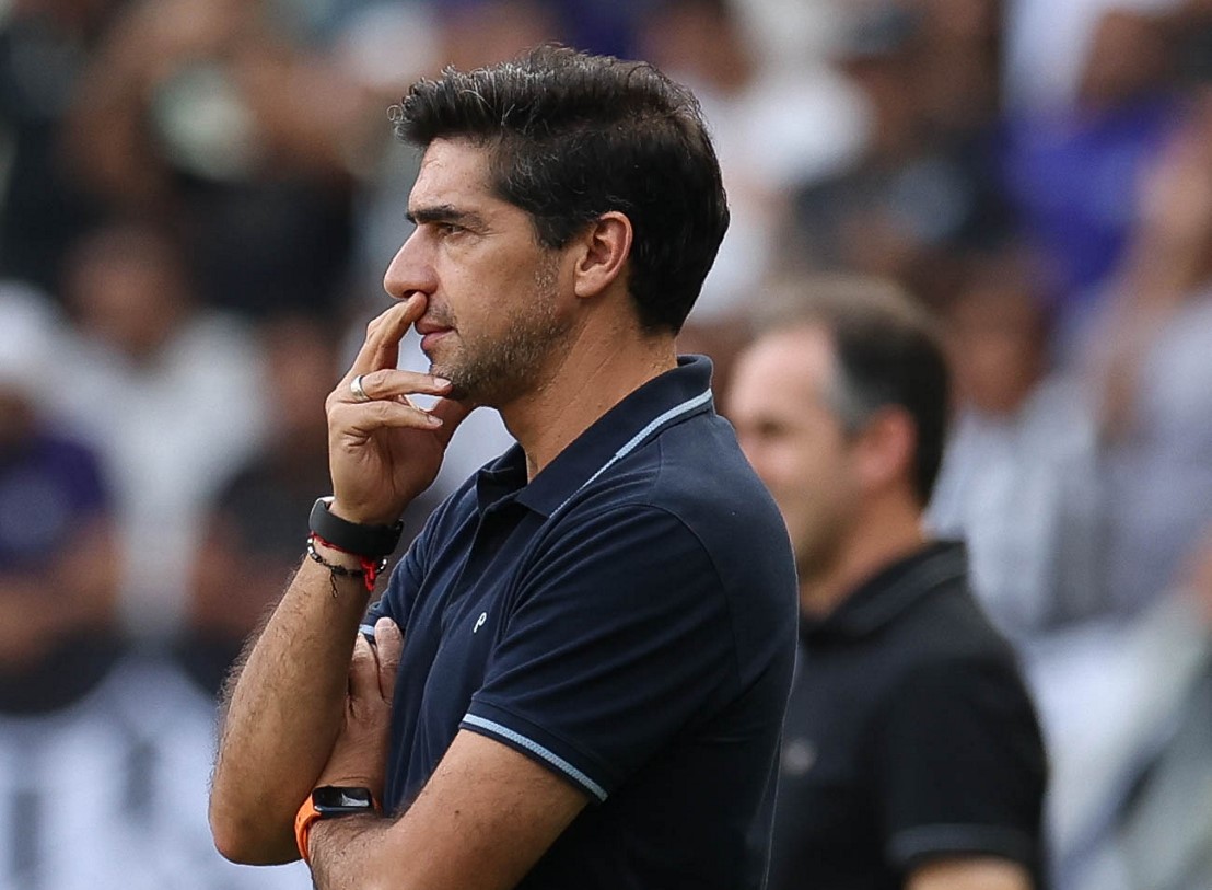 Abel Ferreira aposta em reformulação no Palmeiras e garante frutos em 2026: 