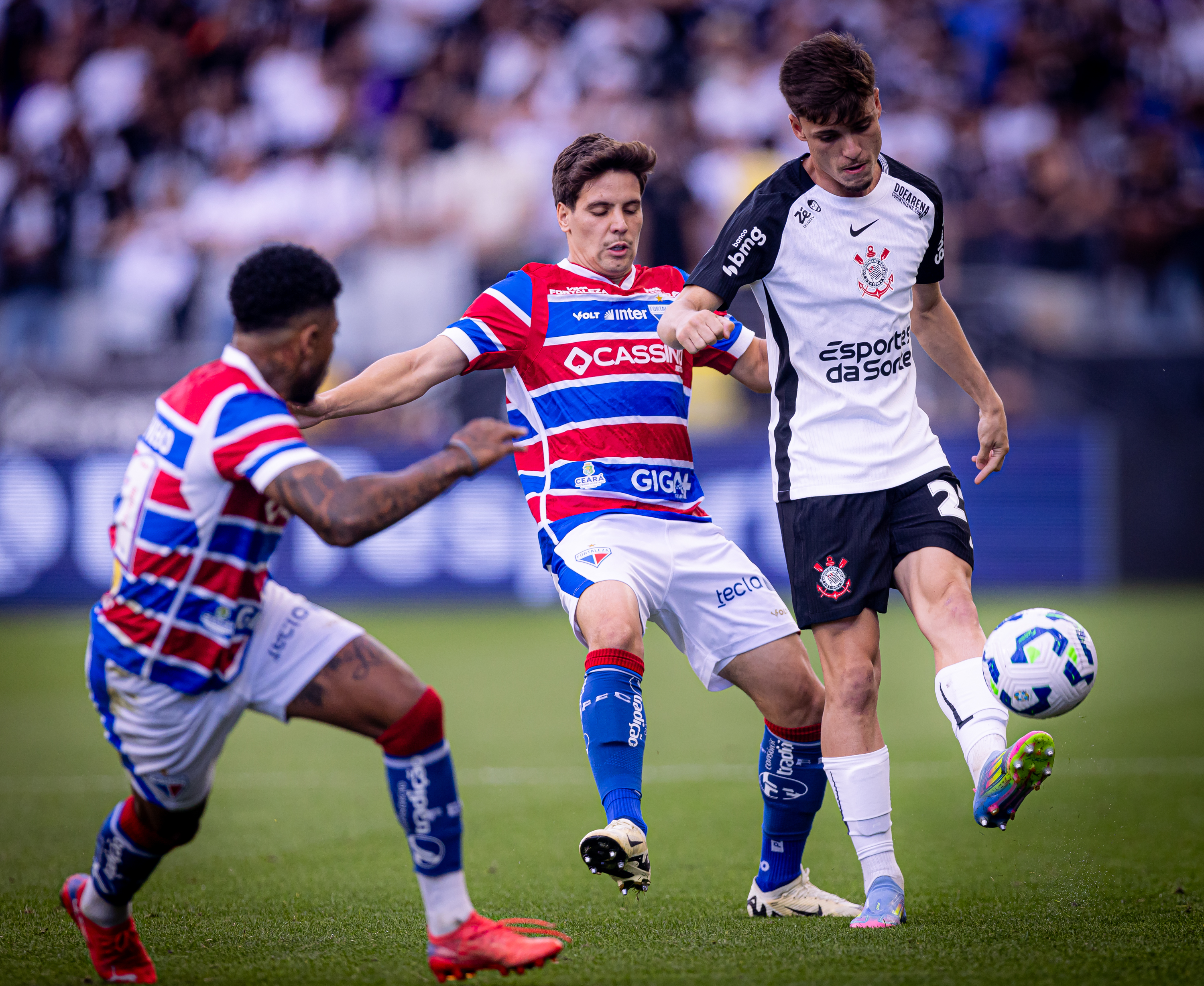 Corinthians tenta quebrar tabu de seis anos como visitante contra o Fortaleza
