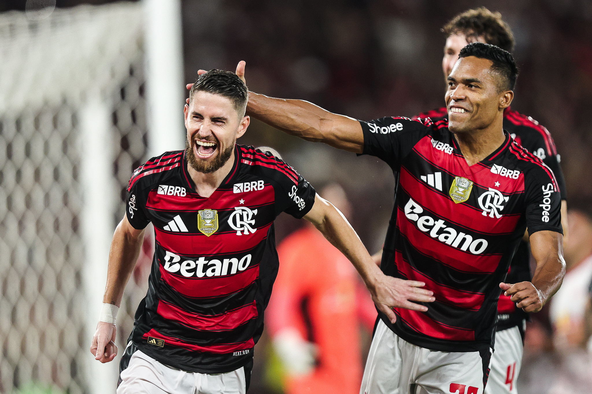 Flamengo e Ceará se enfrentam pelo Brasileirão: onde assistir e tudo sobre as escalações e histórico