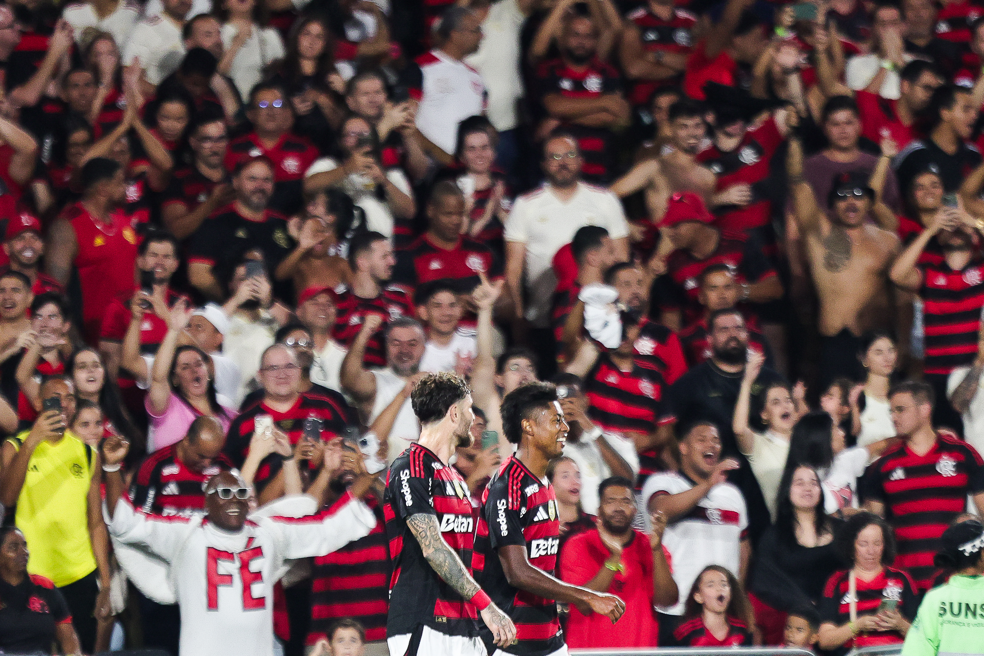 Flamengo aguarda resultados cruciais nesta quarta-feira para garantir o título do Brasileirão