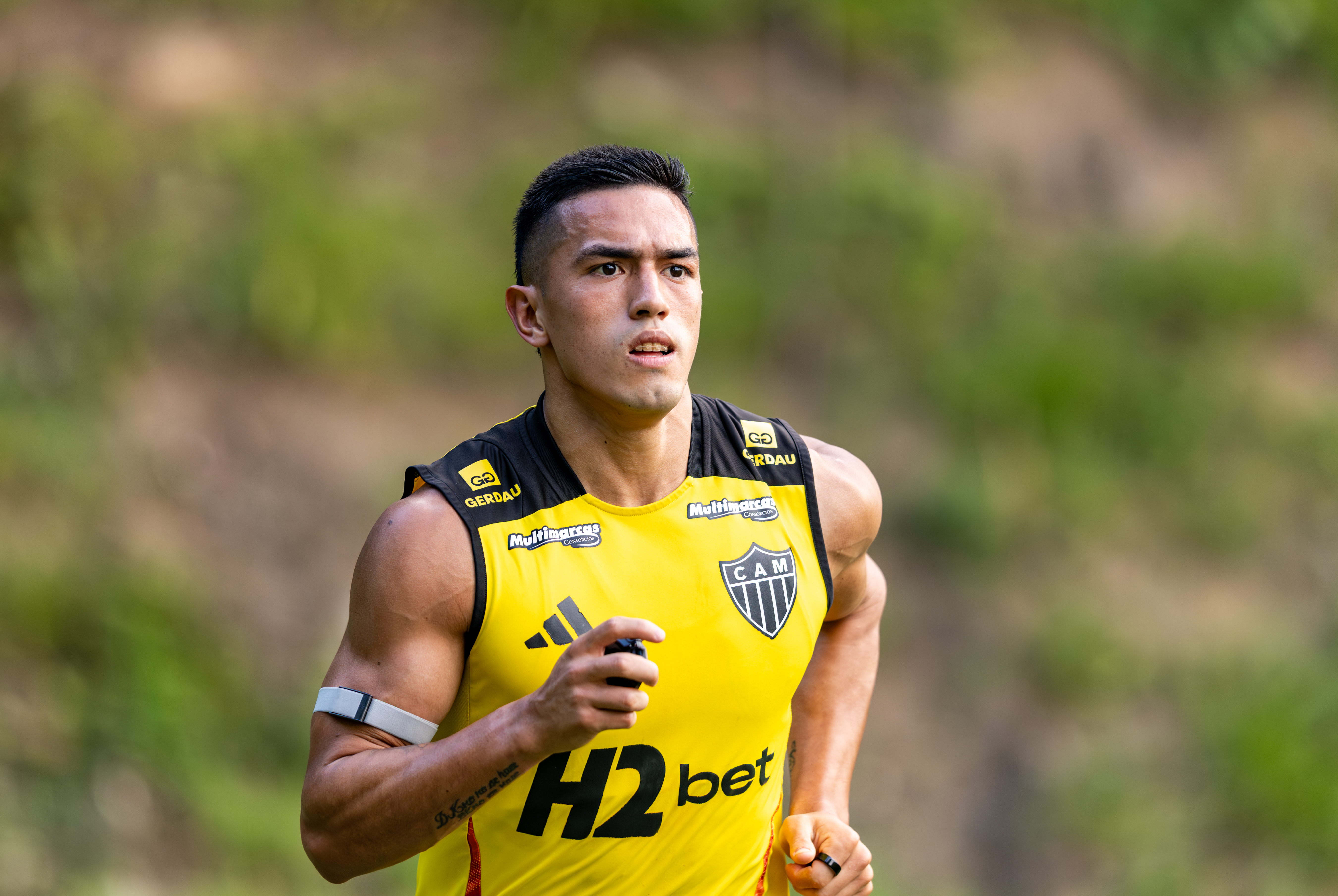 Cuello avança na recuperação da fratura e pode ser o trunfo do Atlético-MG contra o Palmeiras