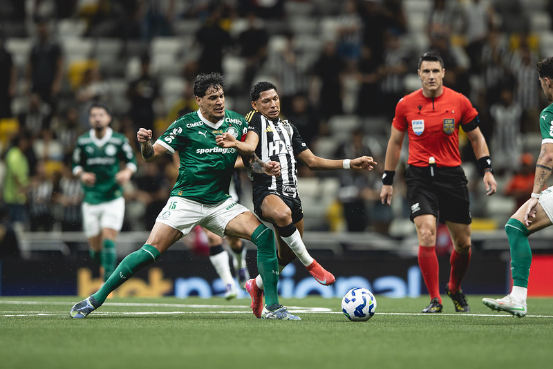 Atlético-MG e Palmeiras medem forças em jogo atrasado da 34ª rodada do Brasileirão; confira as imagens!