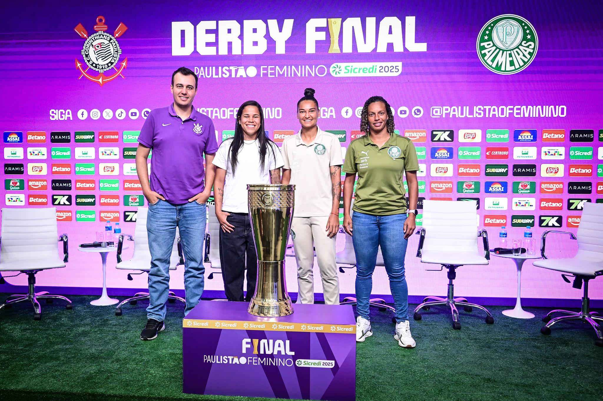 Palmeiras e Corinthians se enfrentam em nova decisão do Paulistão feminino; troféu é a meta!