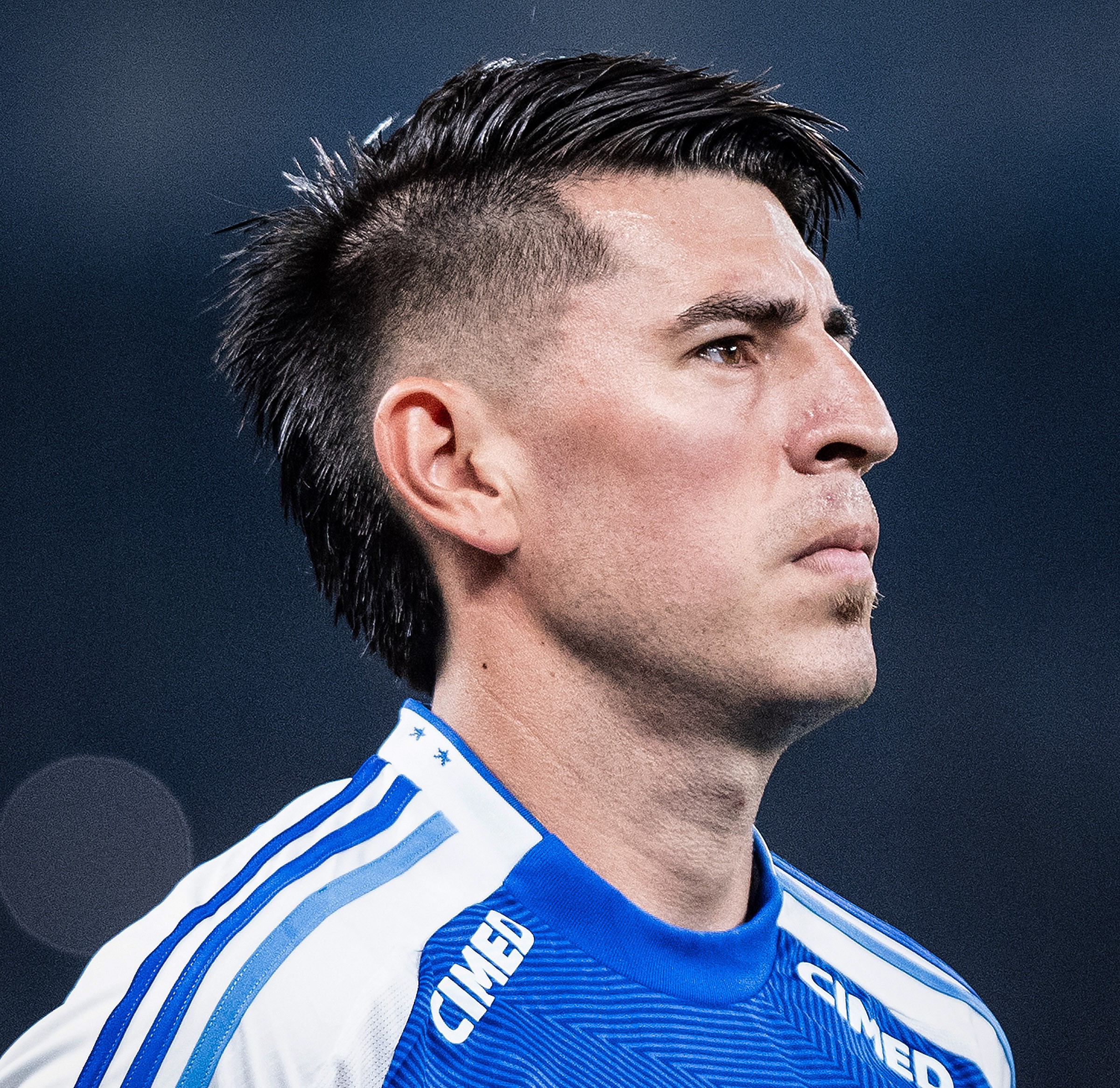 Villalba oficializa desfalque: Cruzeiro confirma lesão ligamentar e preocupa para duelo contra o Corinthians