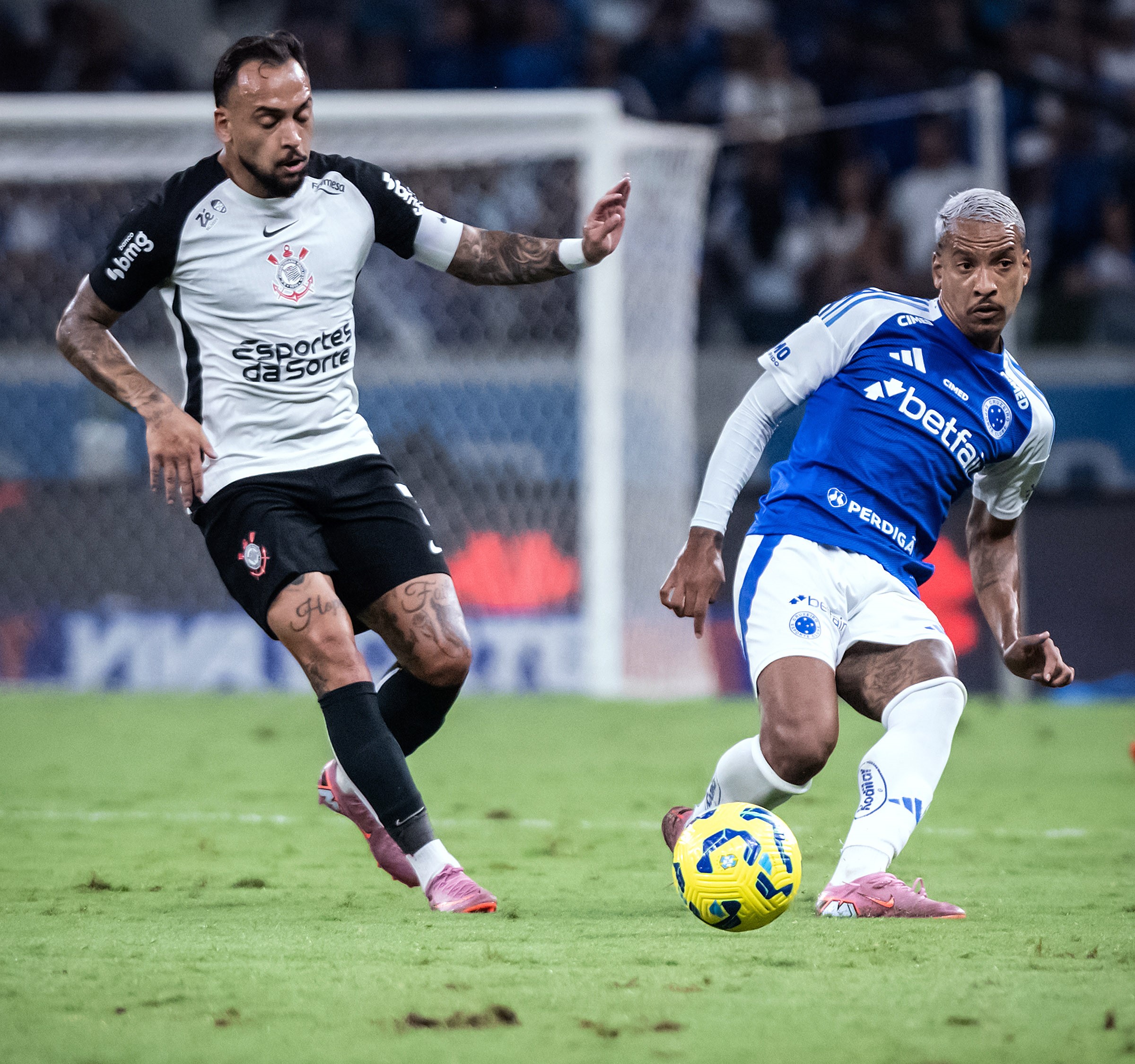Corinthians e Cruzeiro se enfrentam na Copa do Brasil: onde ver, estatísticas e escalações em jogo decisivo