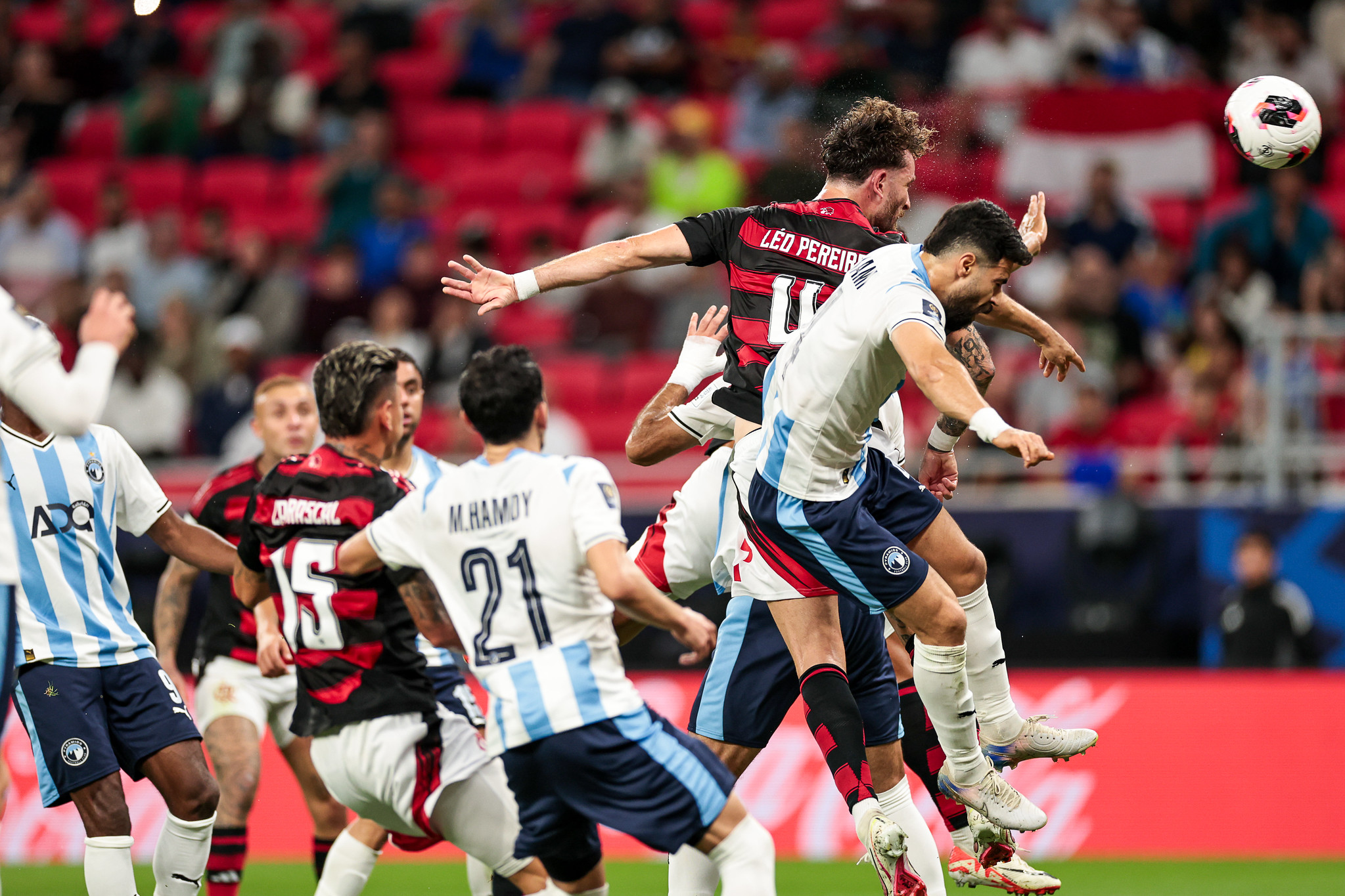 Flamengo e Pyramids duelam em semifinal do Intercontinental; notas destacam atuações marcantes