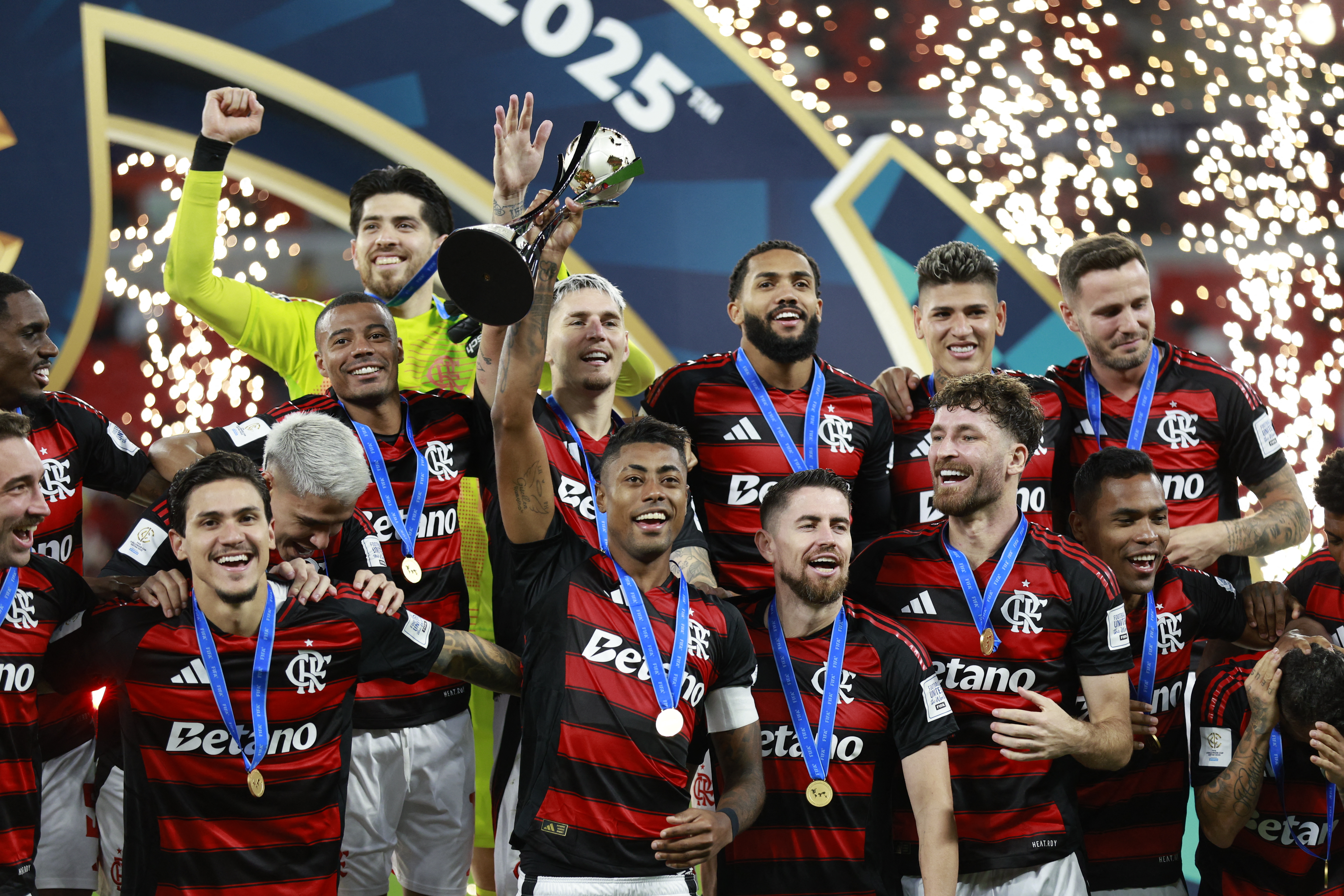 Flamengo desafia PSG em duelo no Mundial, mas insegurança sobre favoritismo cresce nos bastidores